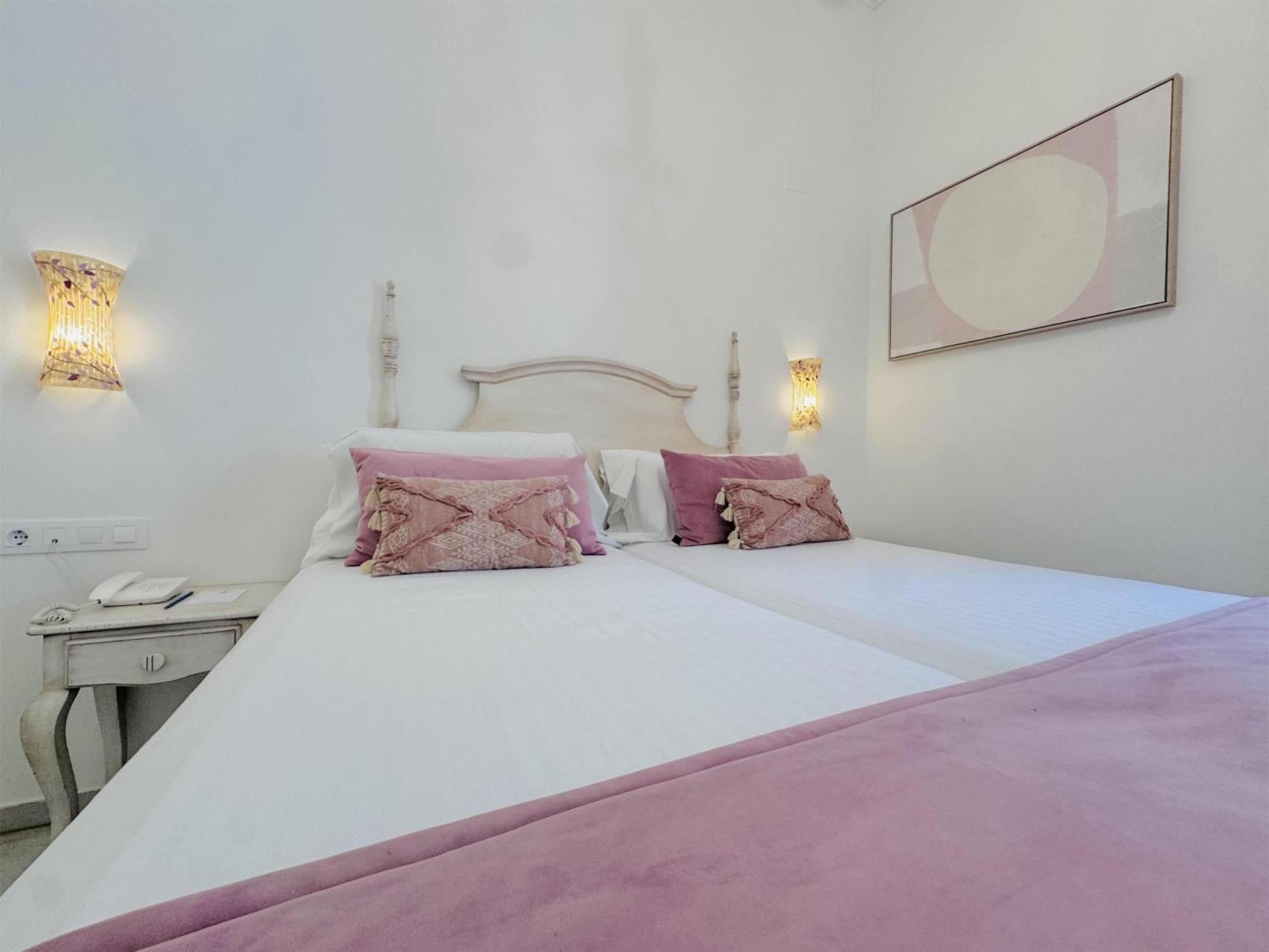 Double or Twin Room Balcony