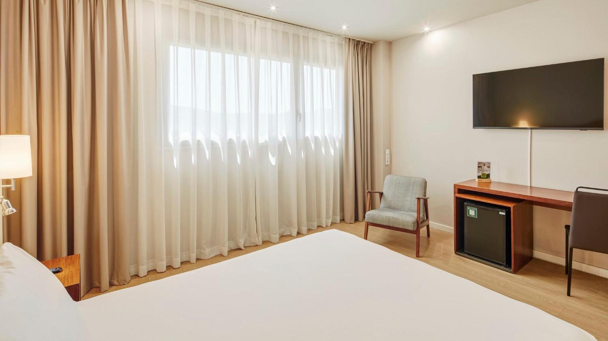 Superior Double Room,1686424970:JPEG