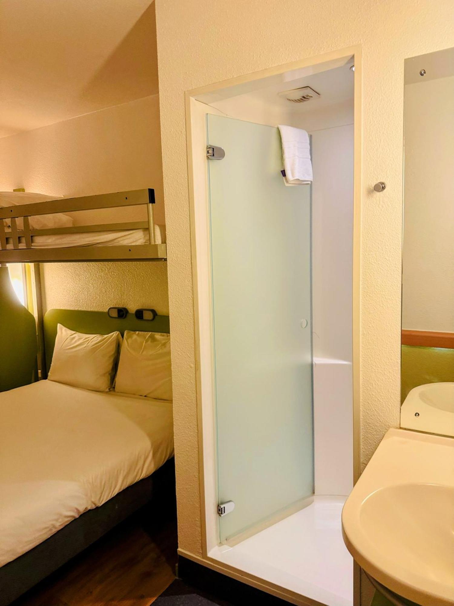 Standard room One Double One Single Beds