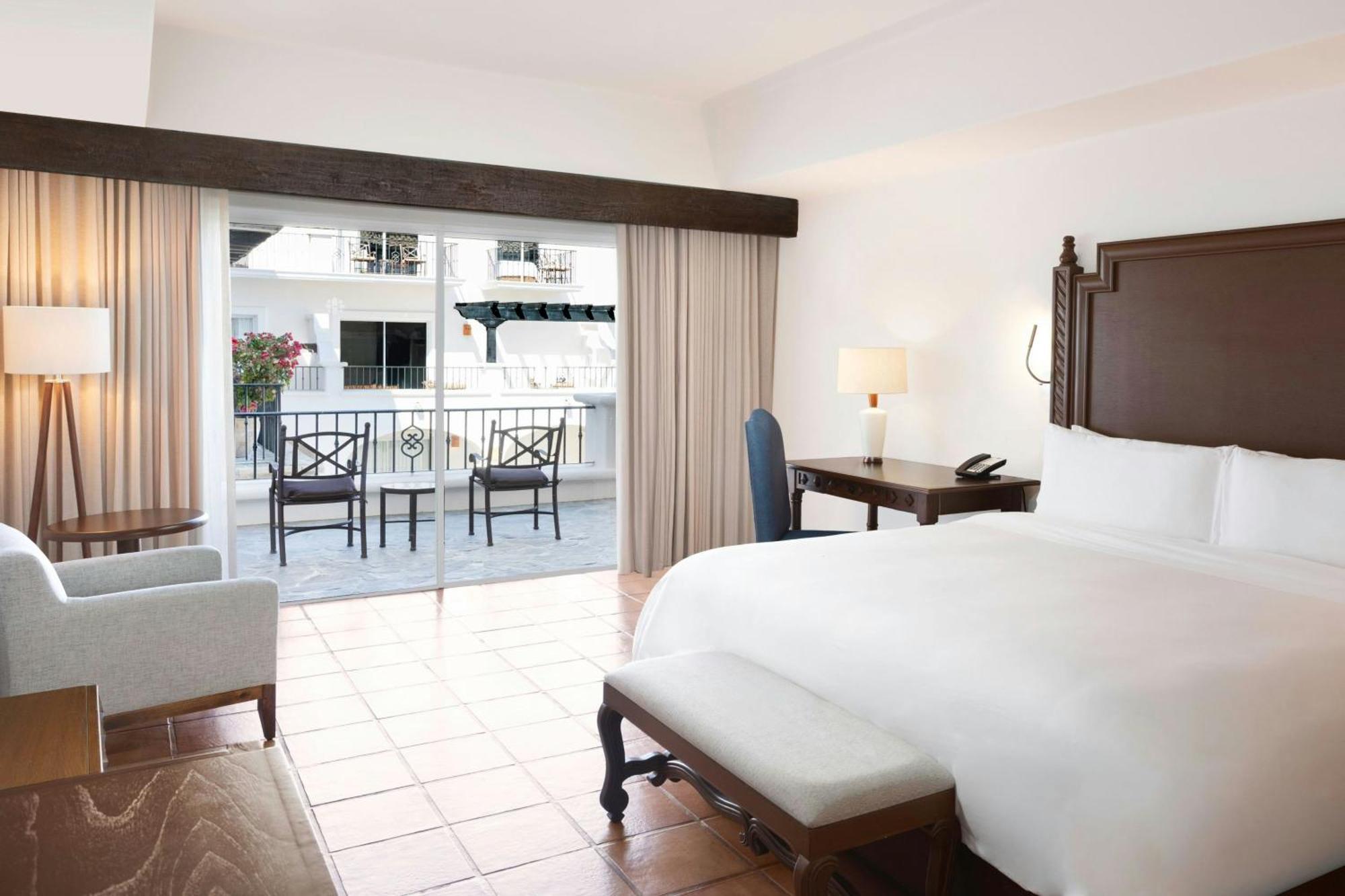 Cabo King Room Ocean View Balcony
