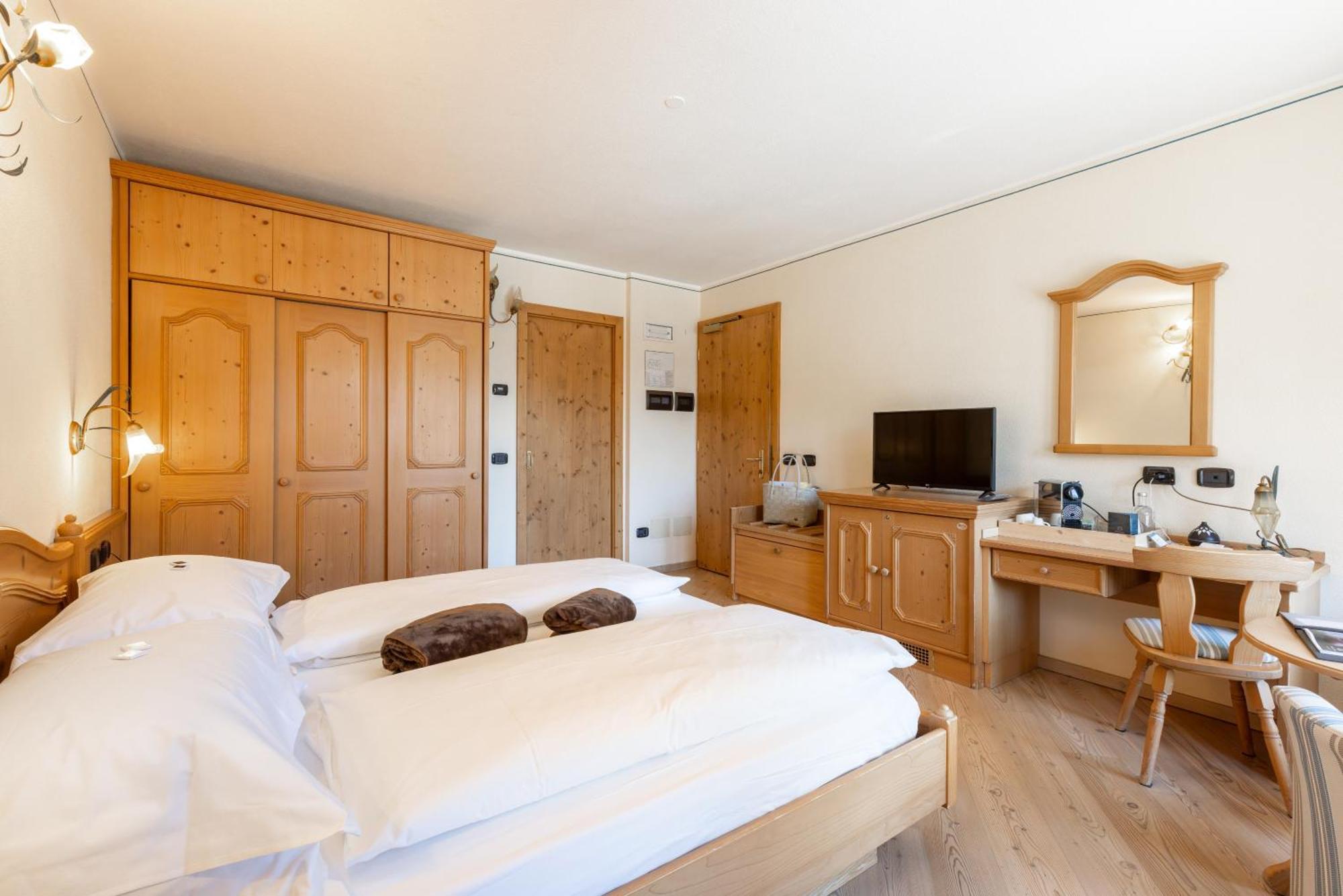 Superior Double Room,1686510173:JPEG