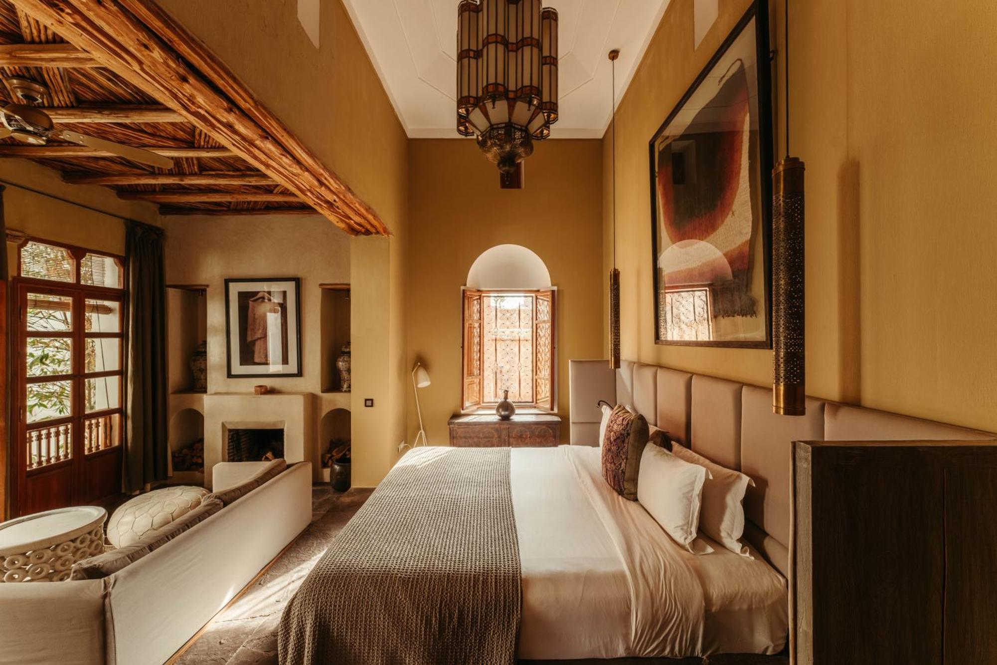 Deluxe King Suite