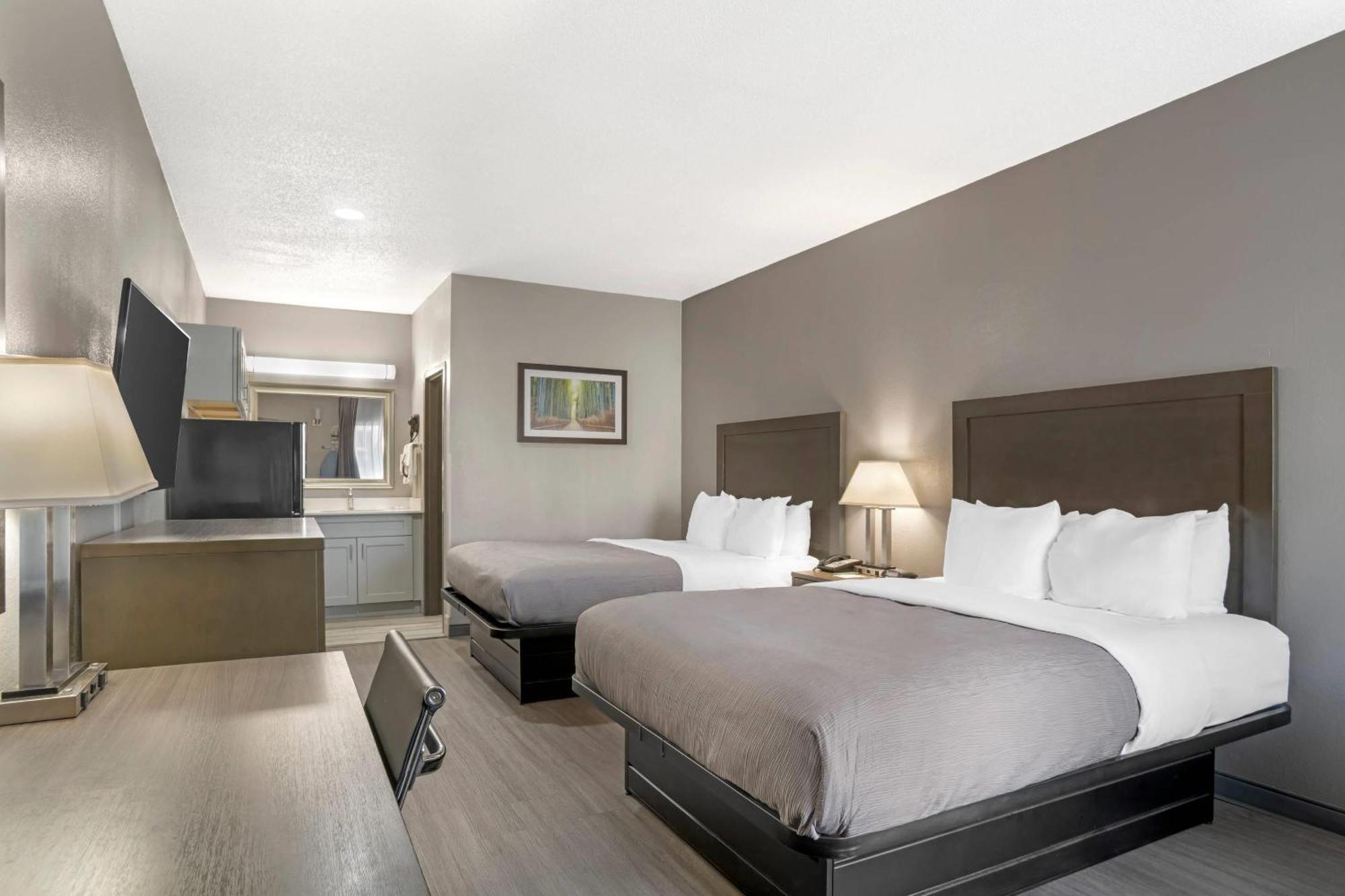Superior Efficiency Queen Room Two Queen Beds Non-Smoking