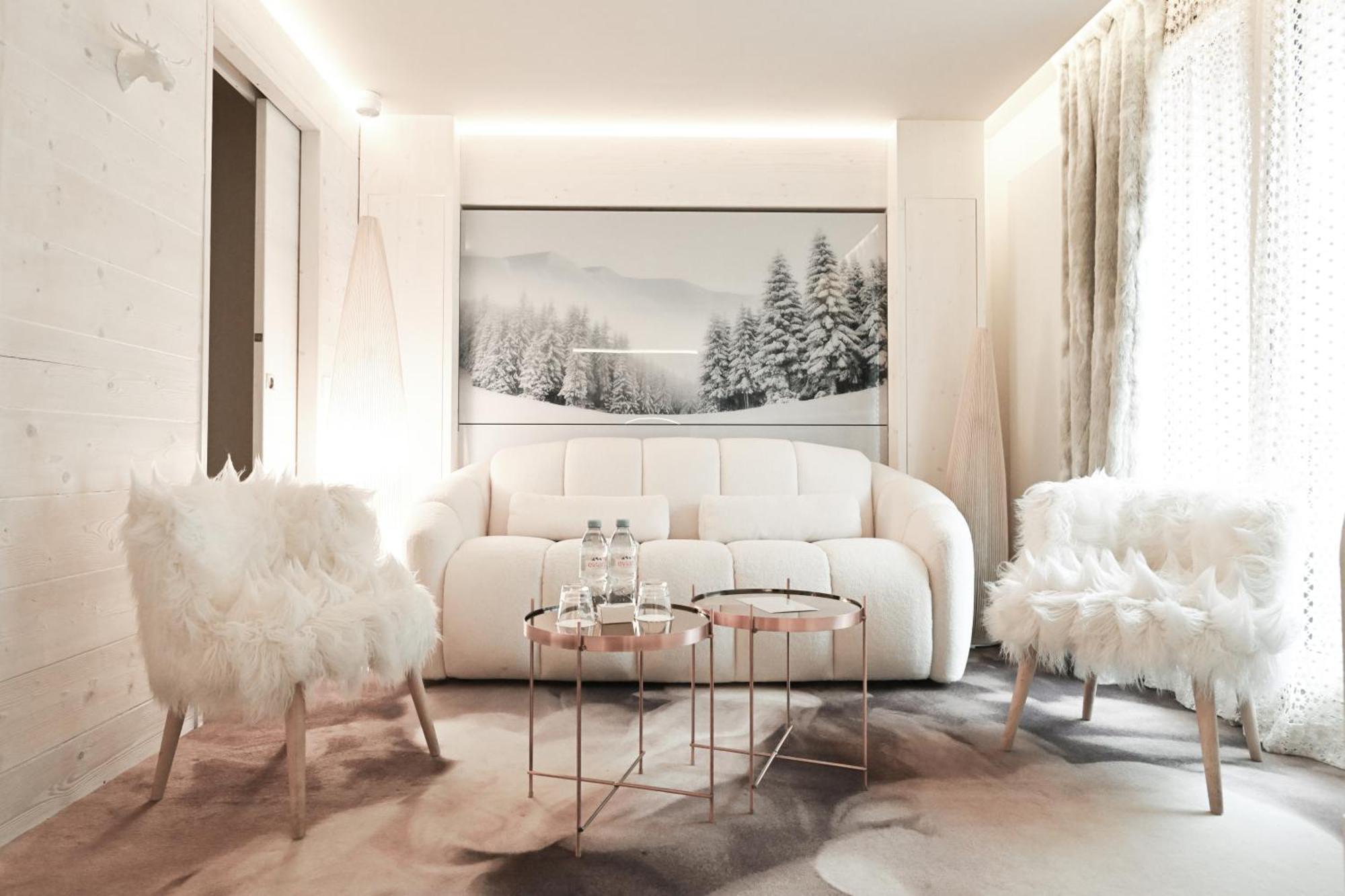 Suite - Vue sur le Village