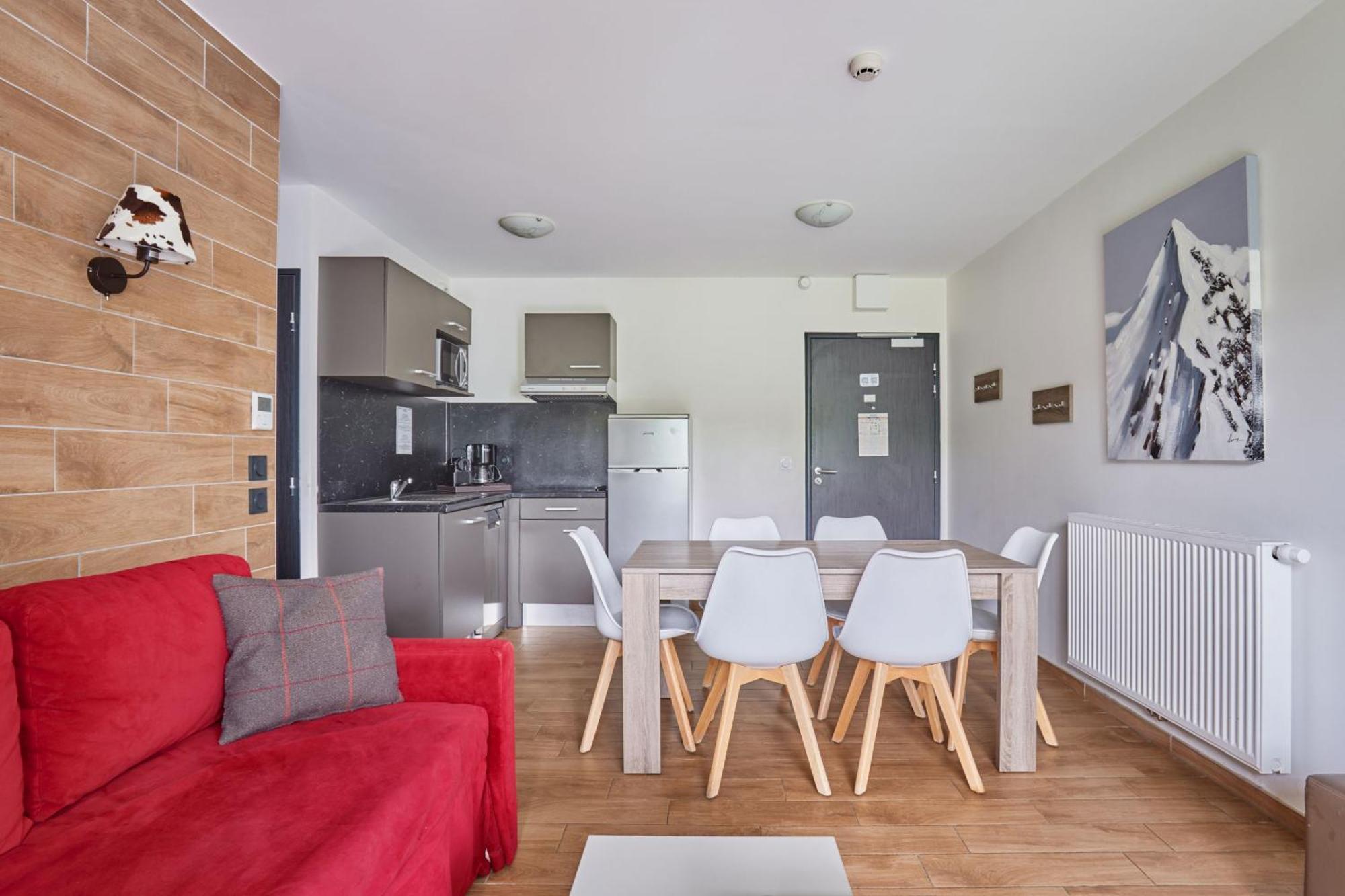 Two-Bedroom Apartment,1687500208:JPEG