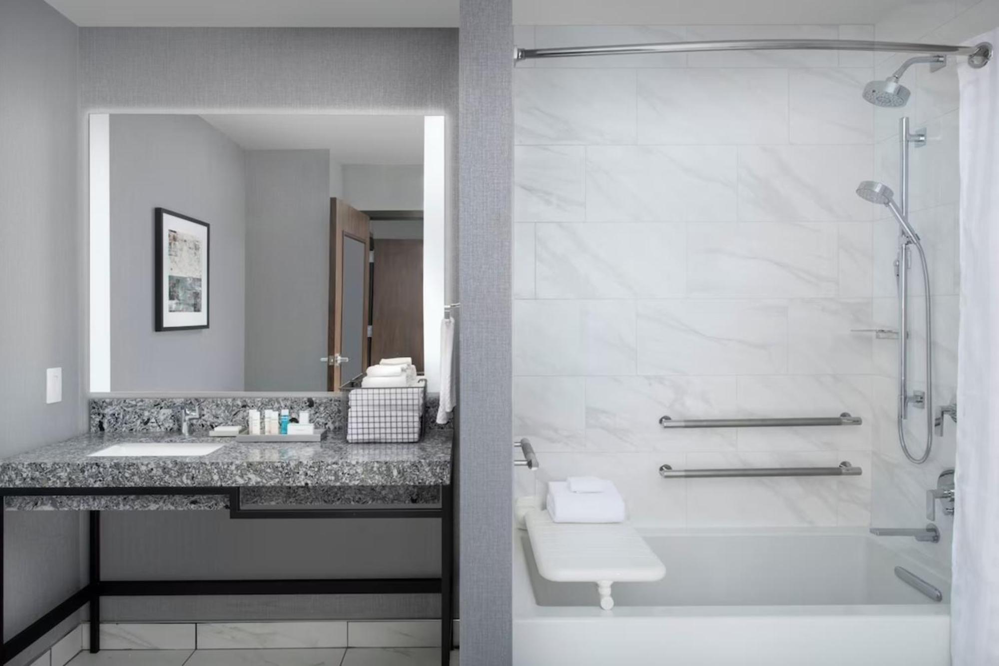 King Studio Bath Tub Mobility Access