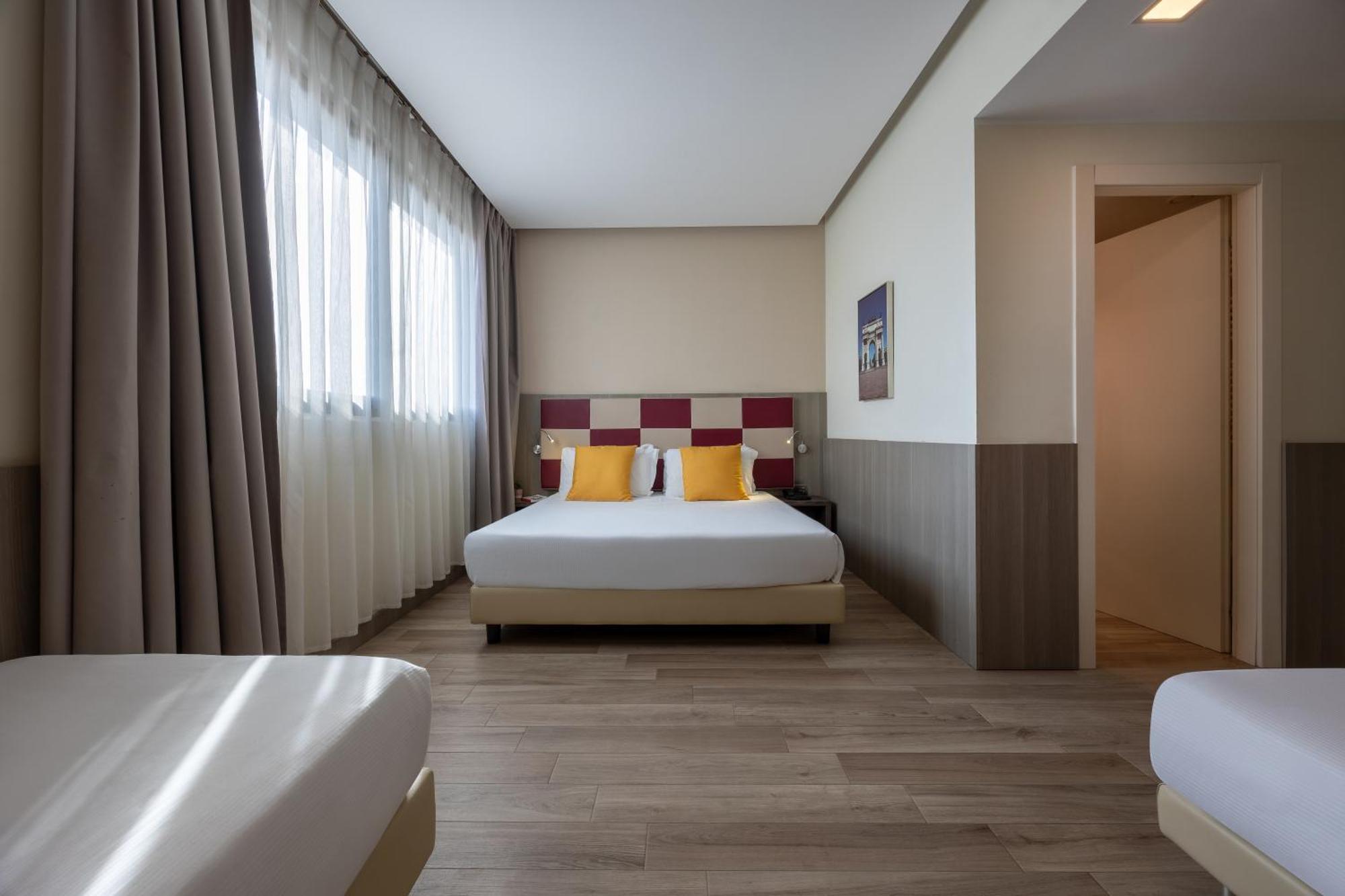 Deluxe Quadruple Room