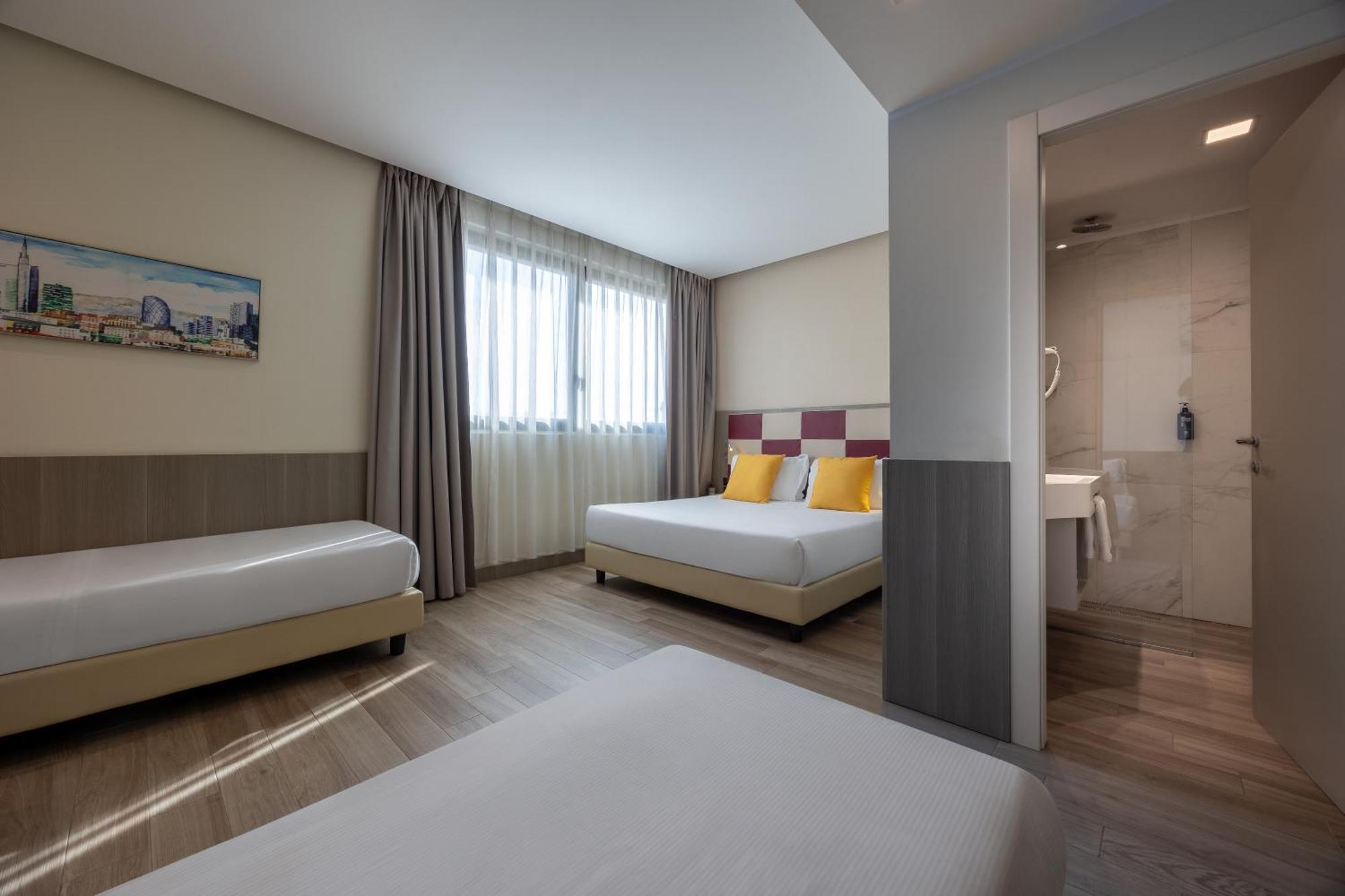 Deluxe Quadruple Room