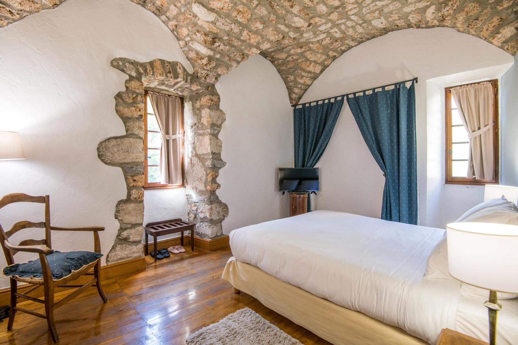 Junior Suite 1st or 2nd floor of the Castle