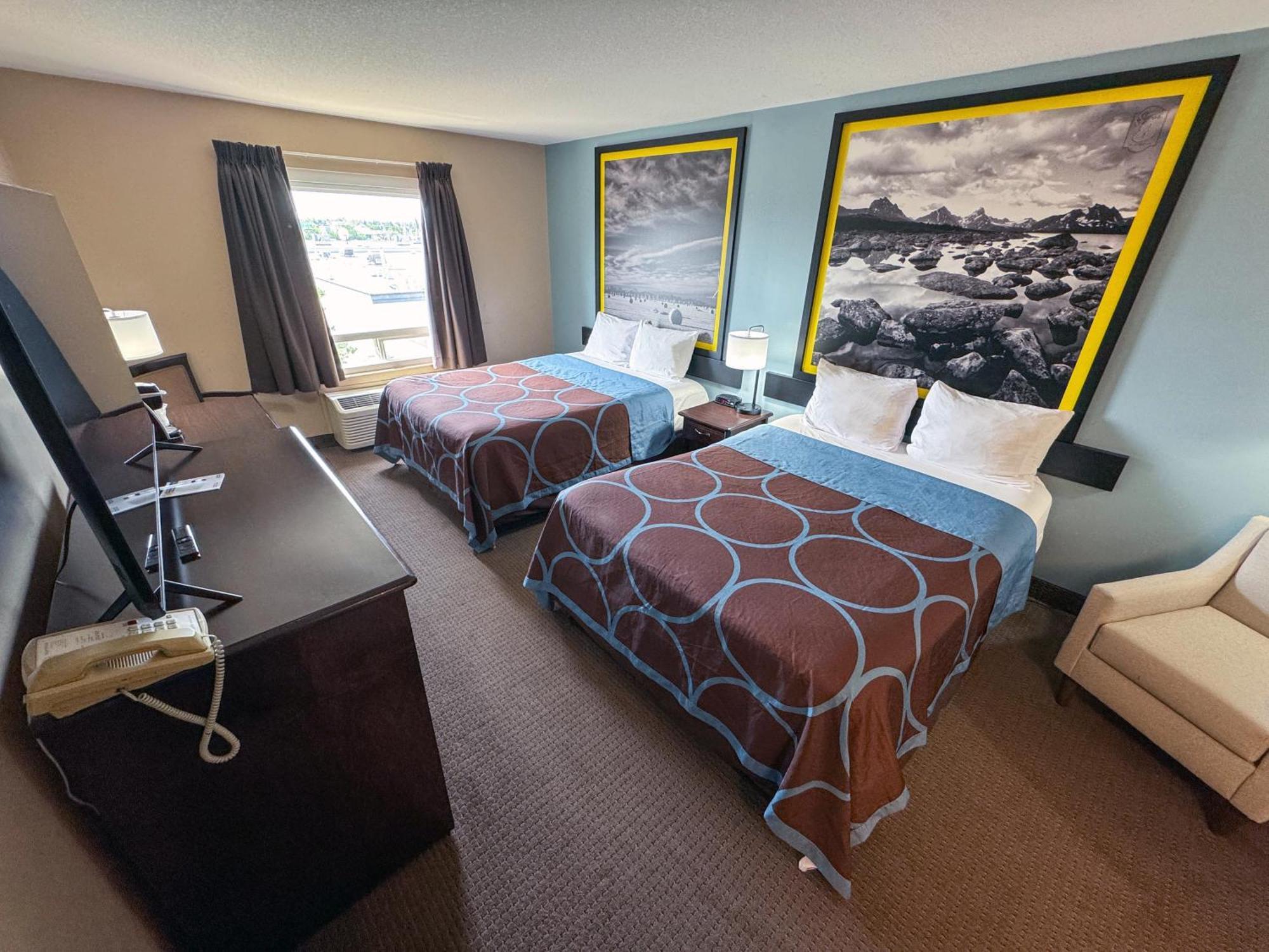 Standard Queen Room Two Queen Beds