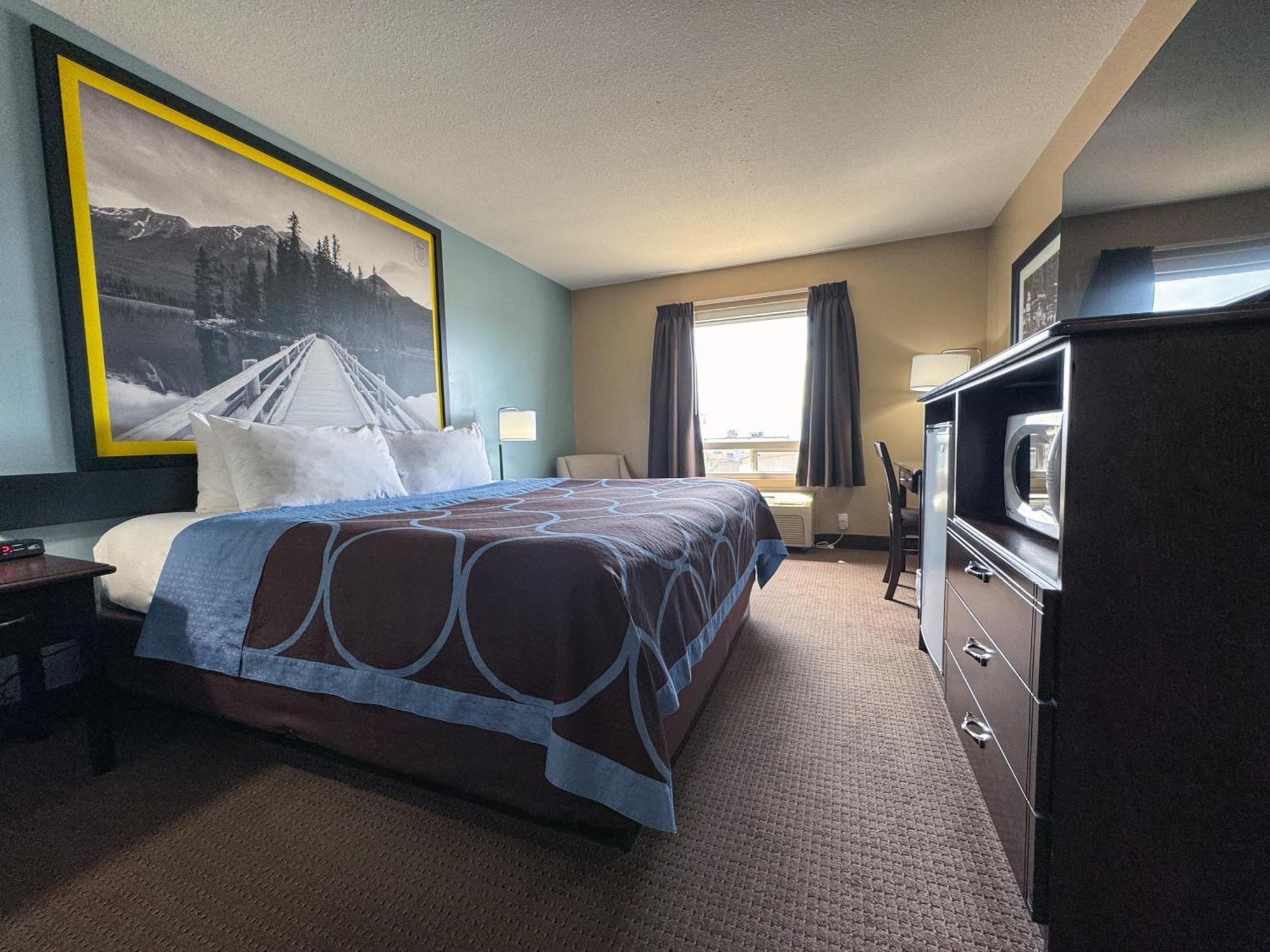 Standard King Room