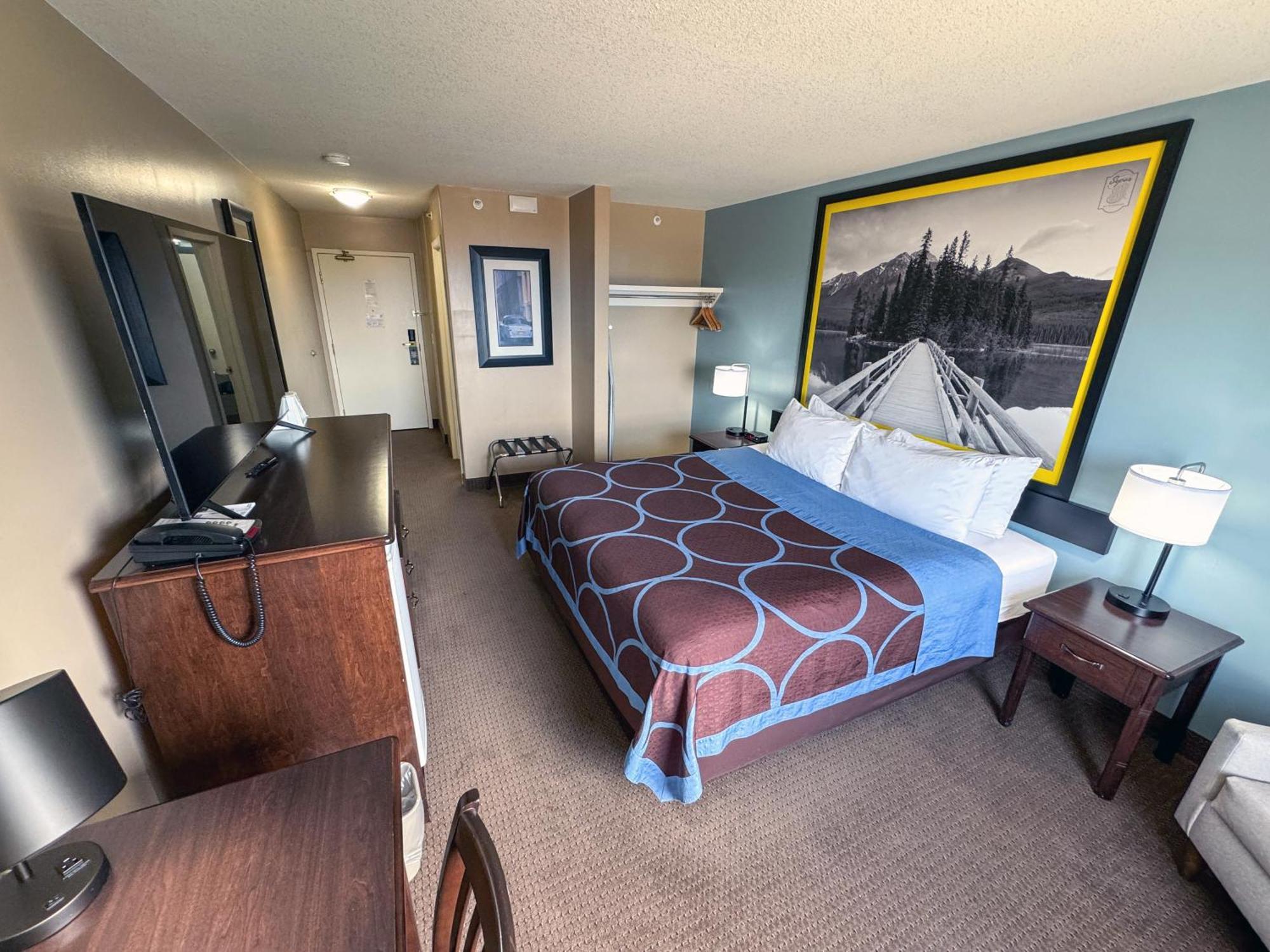 Standard King Room