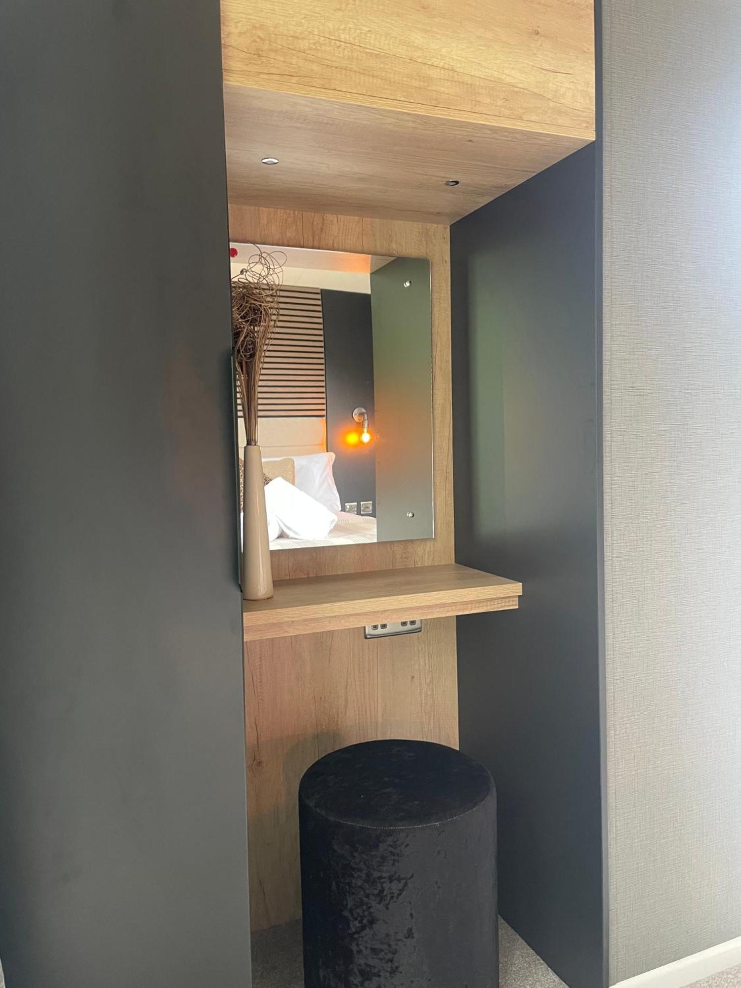 Hideaway Pod No Pets