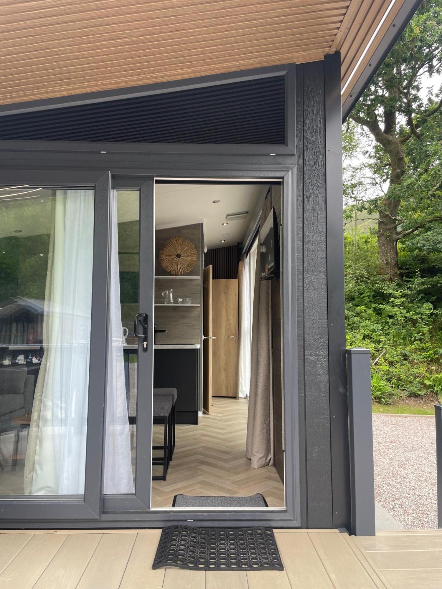 Hideaway Pod No Pets