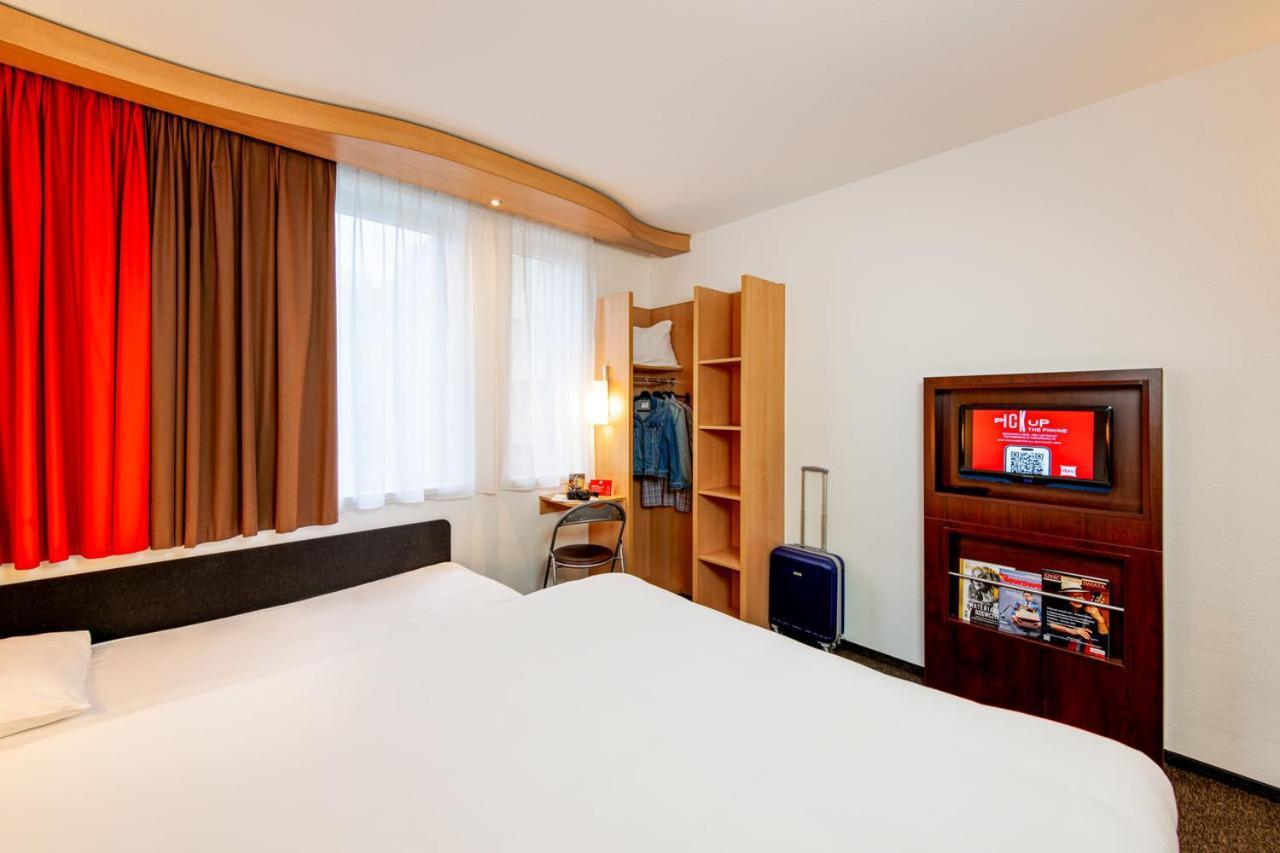 Habitación Familiar Clásica con sofá cama - 1 cama doble