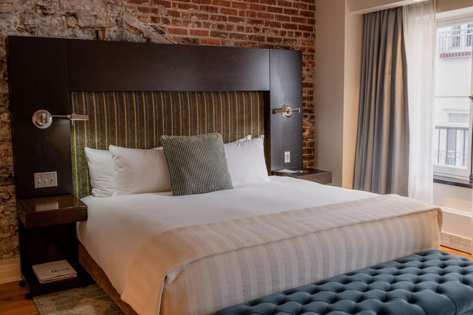Luxury King Room