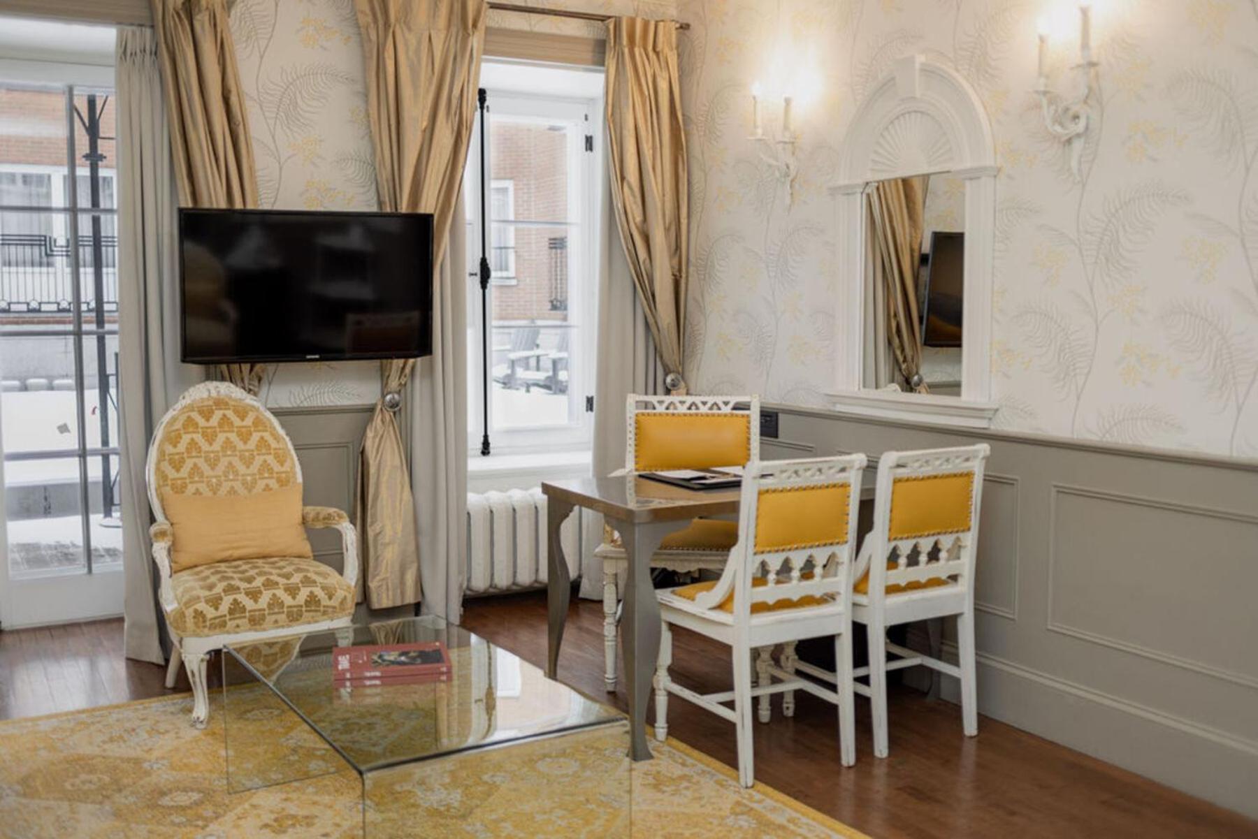 Junior Suite