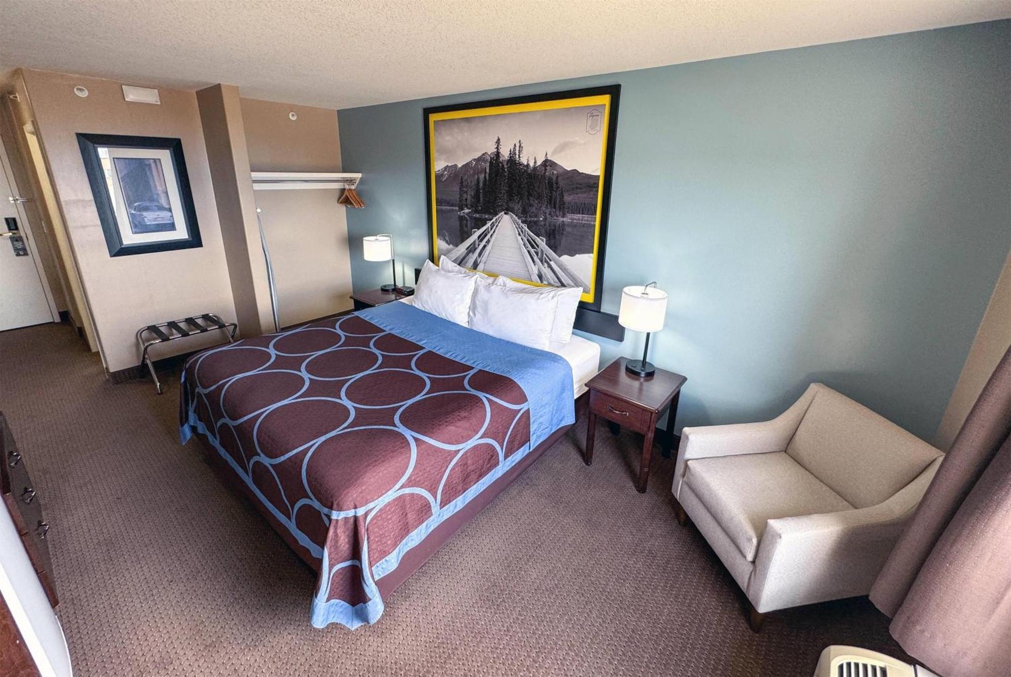Standard King Room