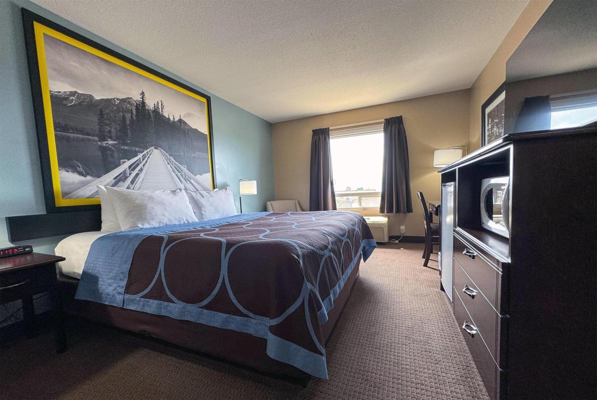 Standard King Room