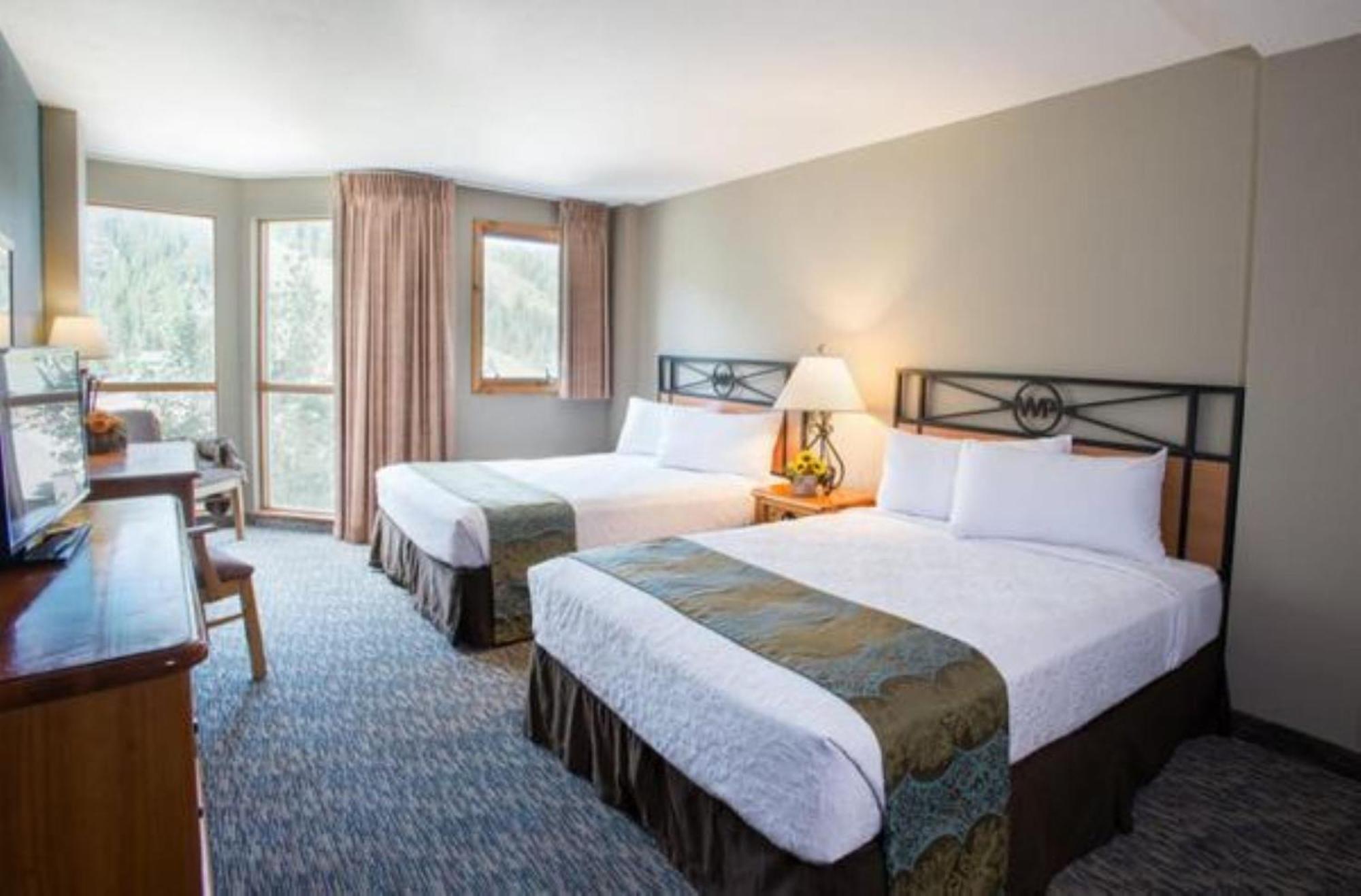 Standard Queen Room