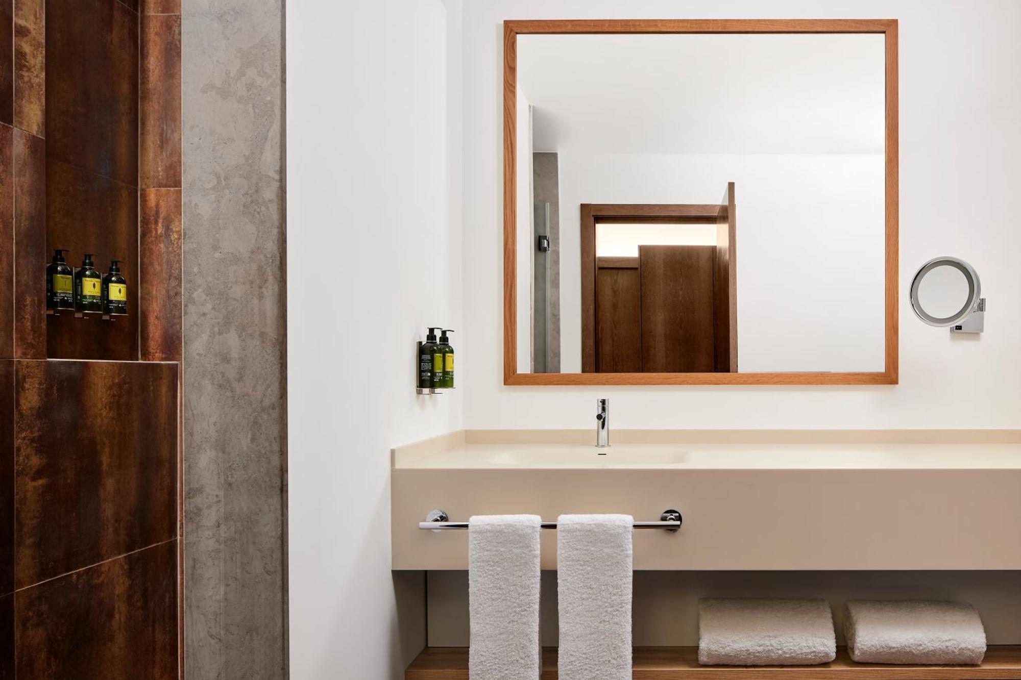 One-Bedroom Suite