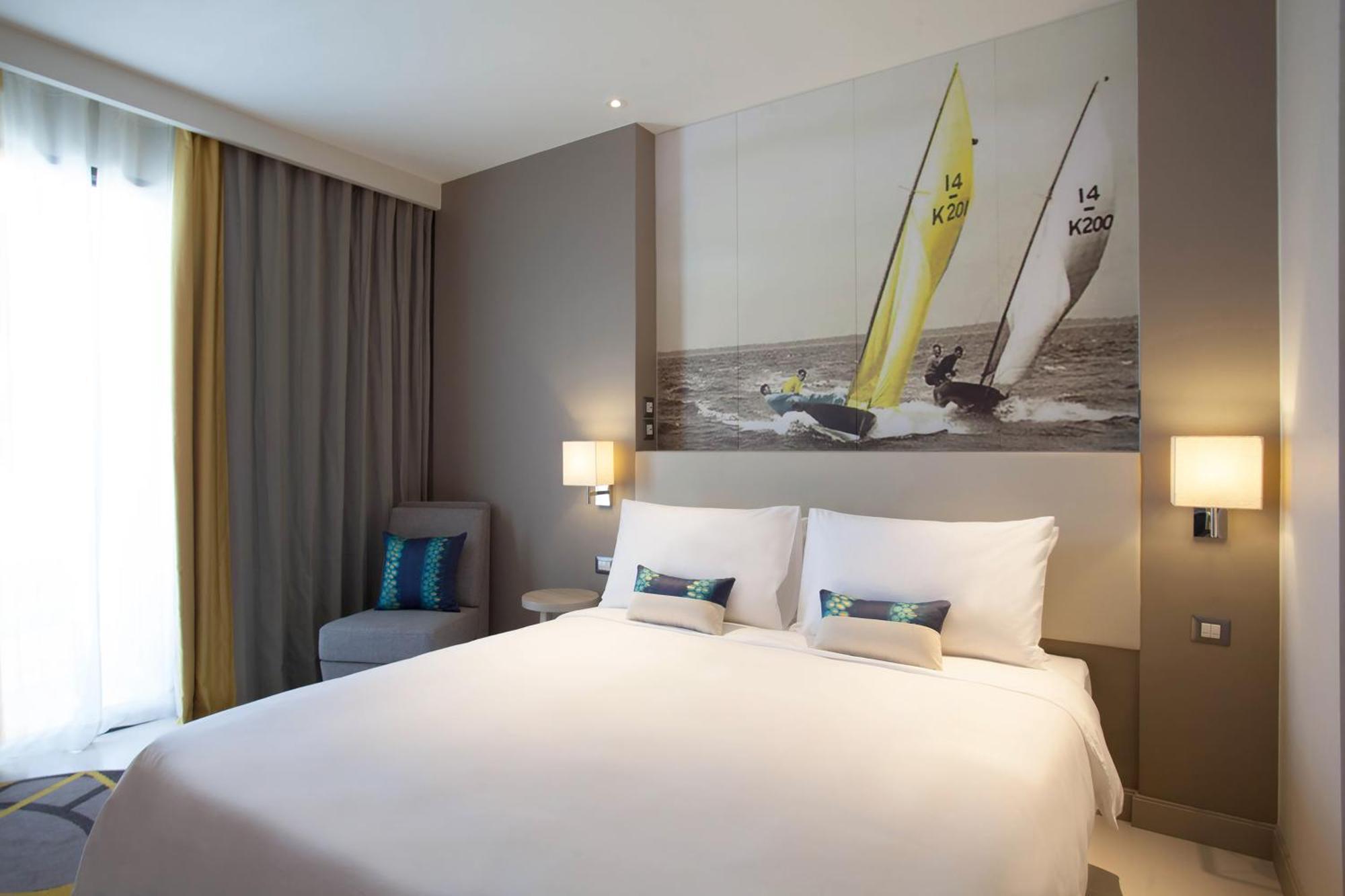 Superior King Room Ocean View