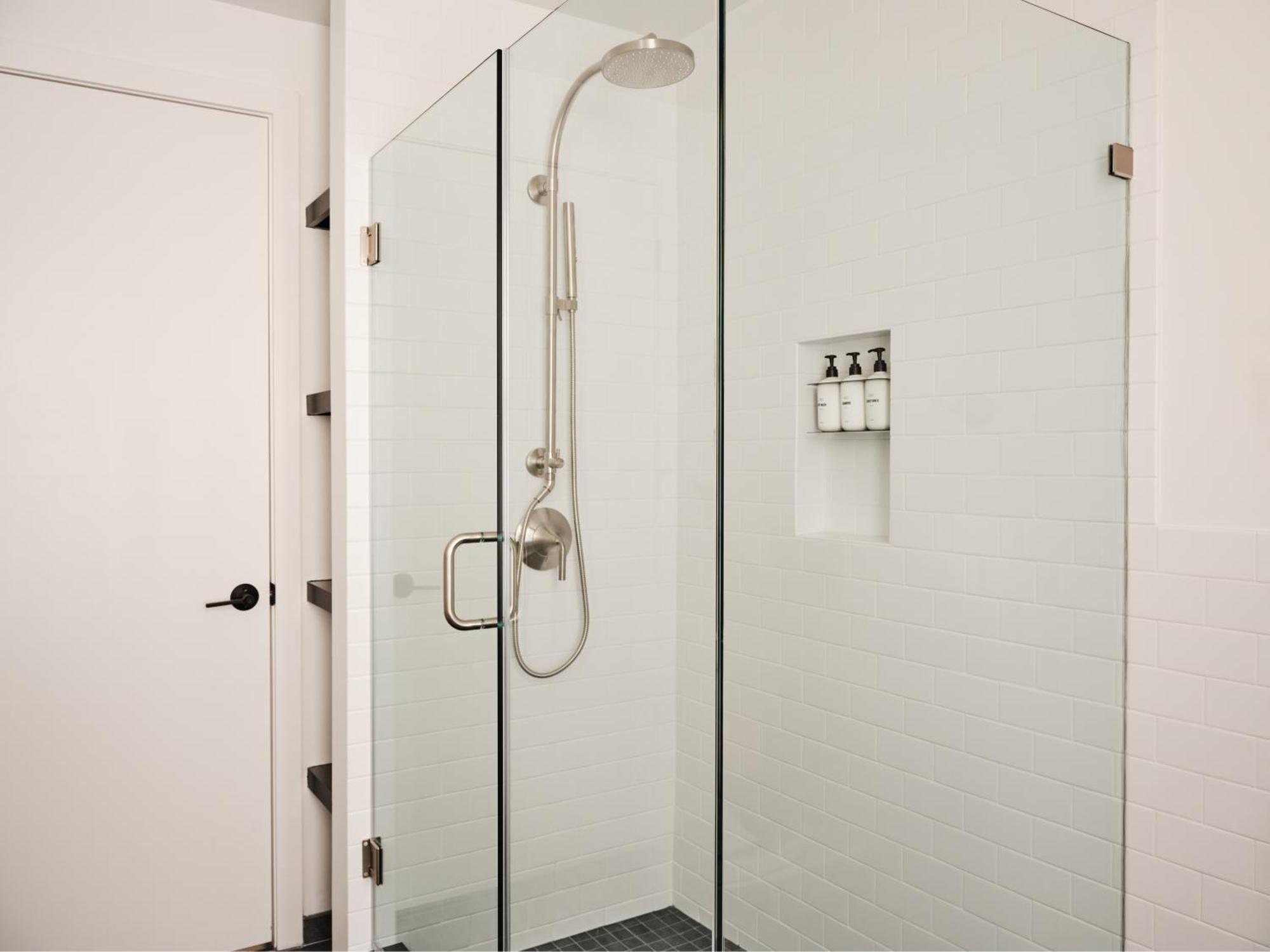 Superior One Bedroom King 24 or 7 Front Desk