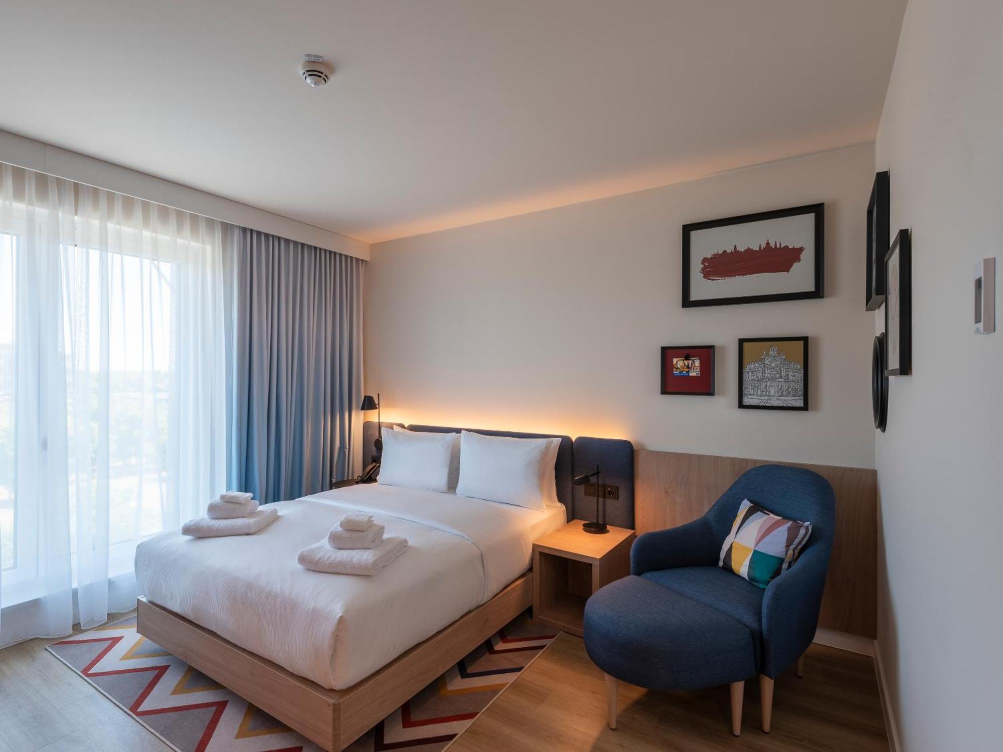Queen Room