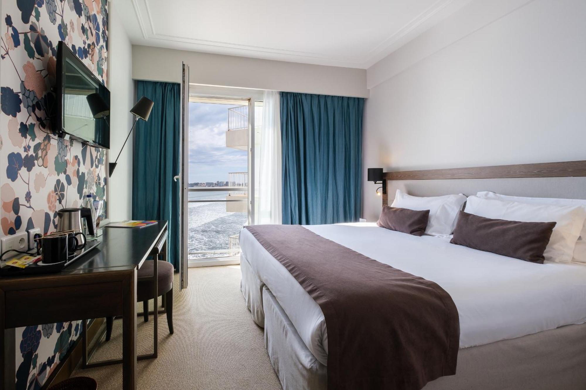Double Room Lateral Sea View