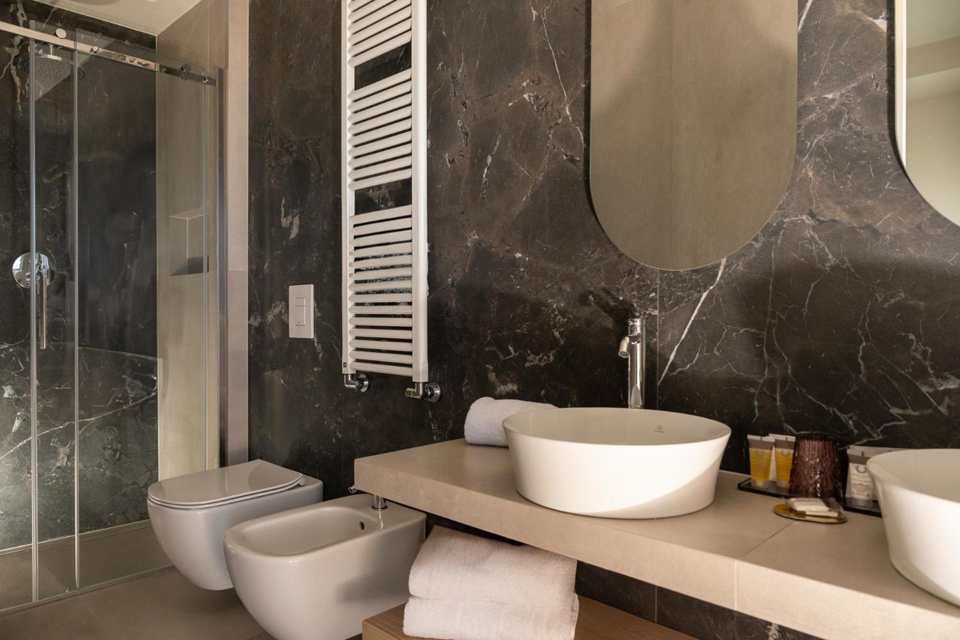 Deluxe Double or Twin Room Sea View