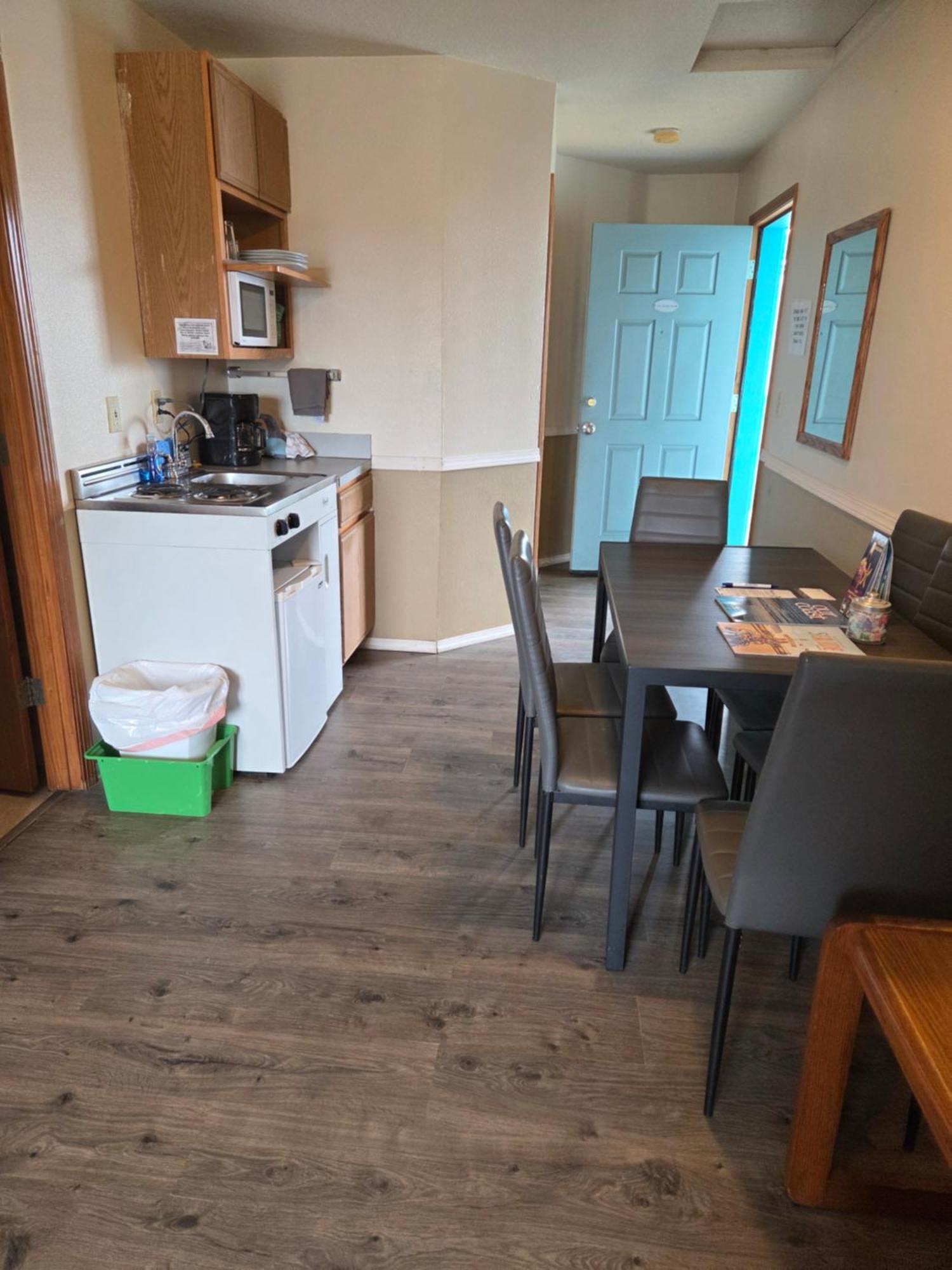 Deluxe Junior Suite Dog Friendly