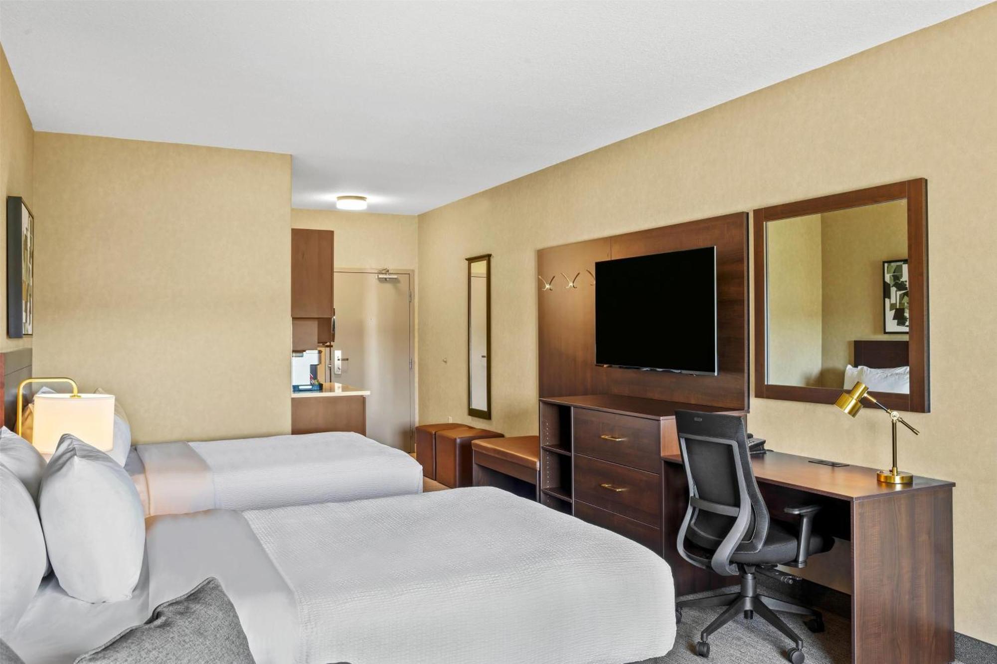 Double Room Two Double Beds Non-Smoking