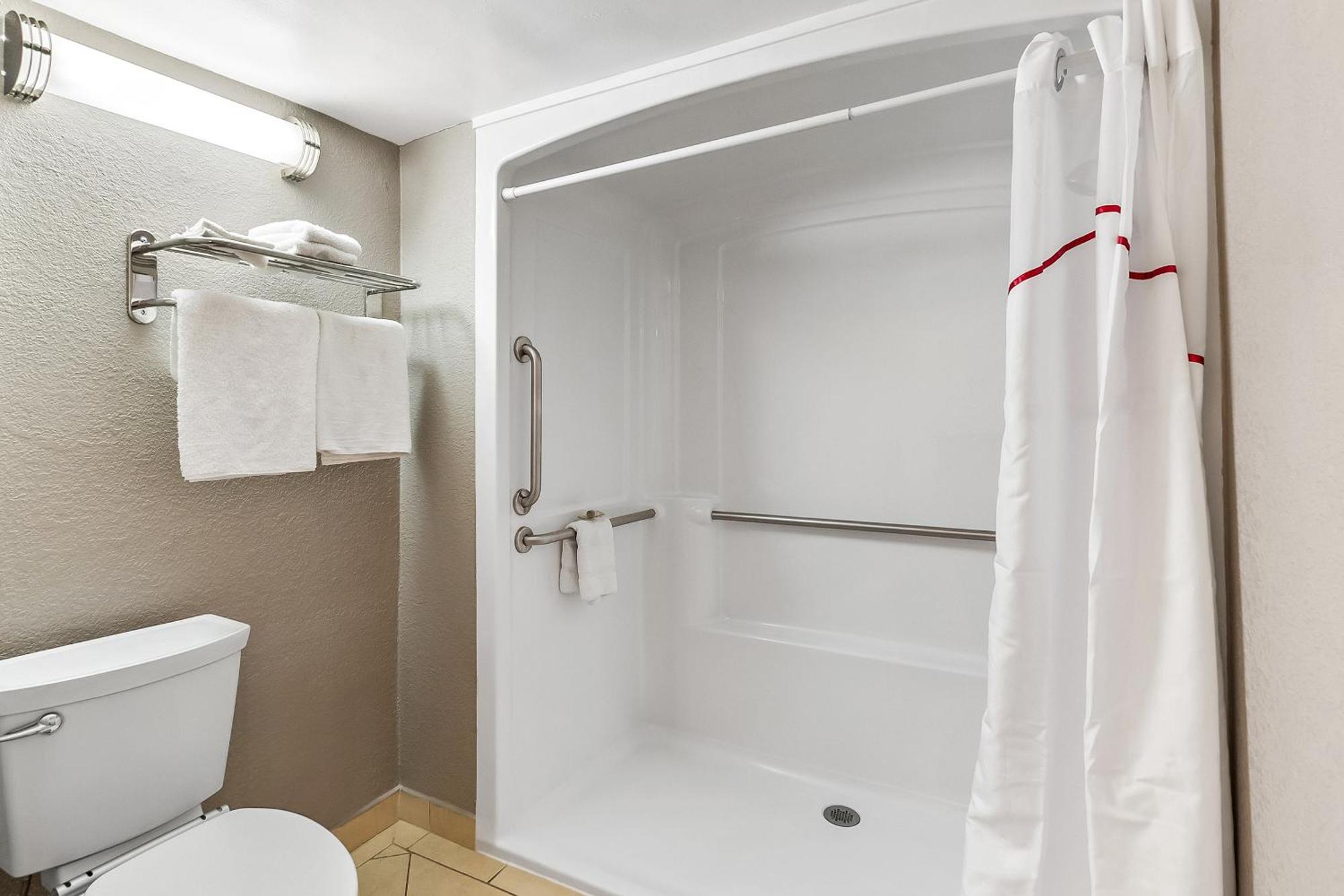 Standard King Room Disability Access Roll Shower Non-Smoking