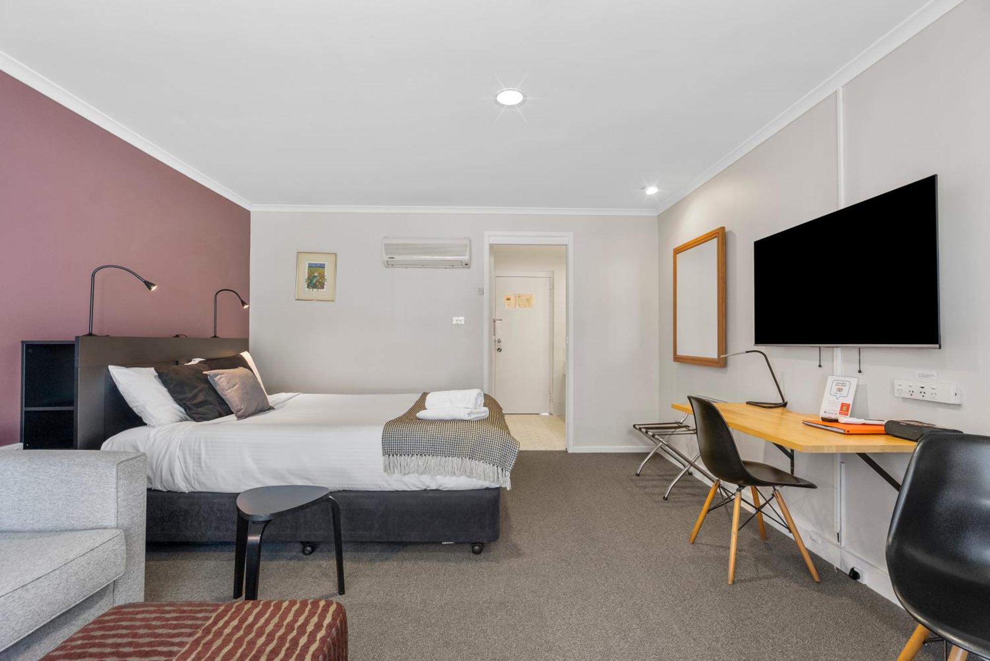 Premium King Room