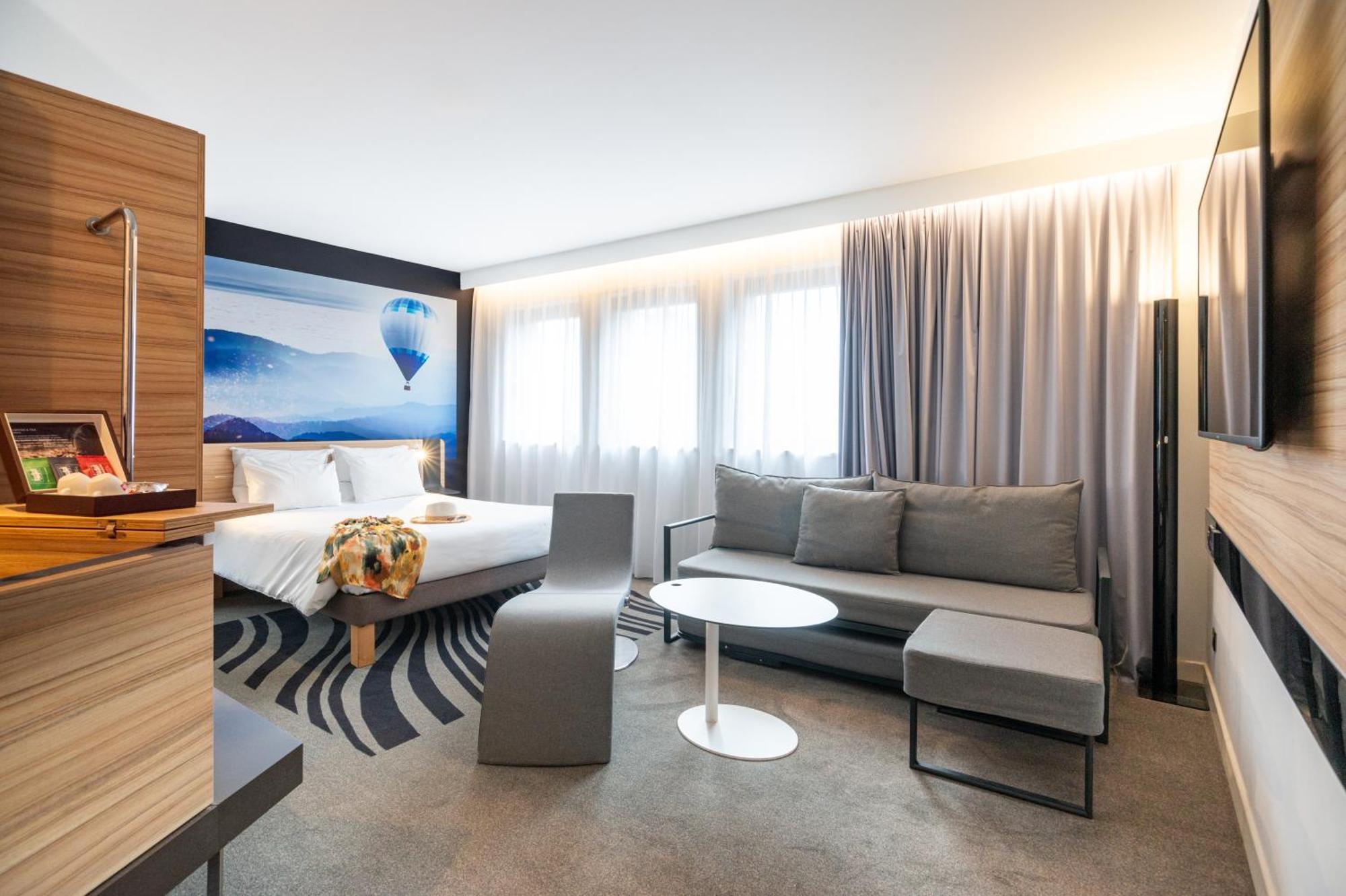 Superior Queen Suite,1739517976:JPEG