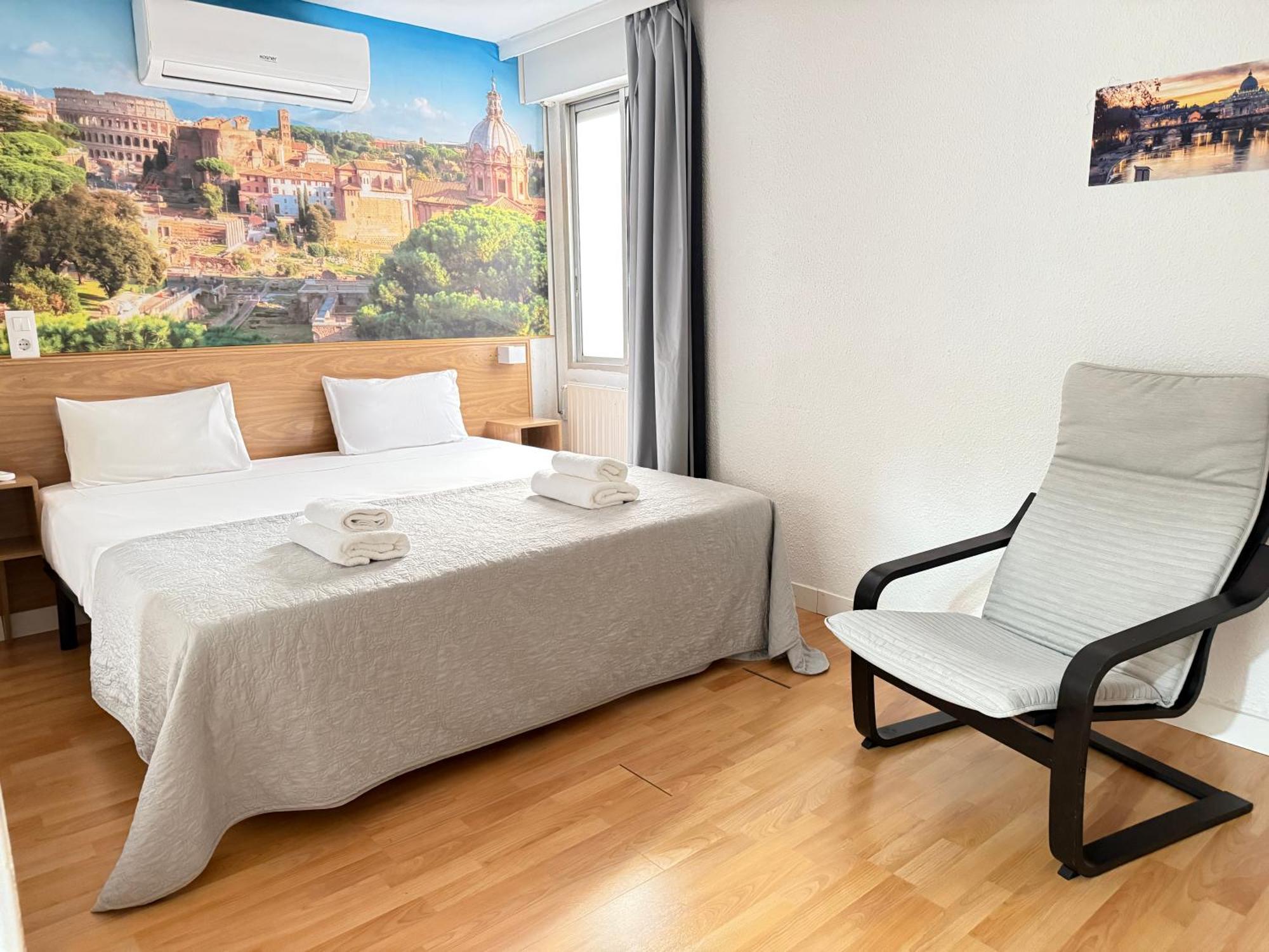 Deluxe Queen Room