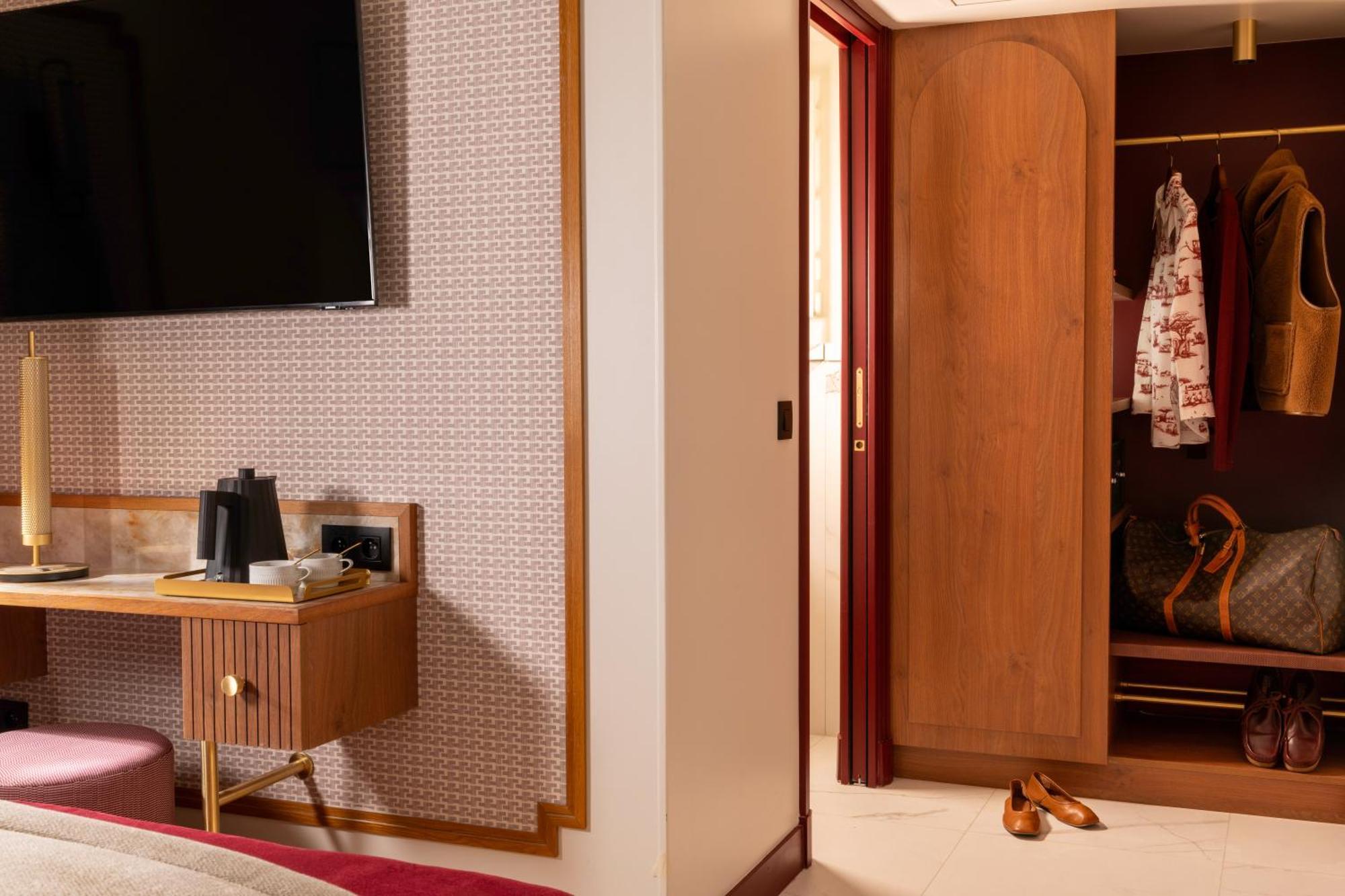 Superior Room Balcony Spa Access