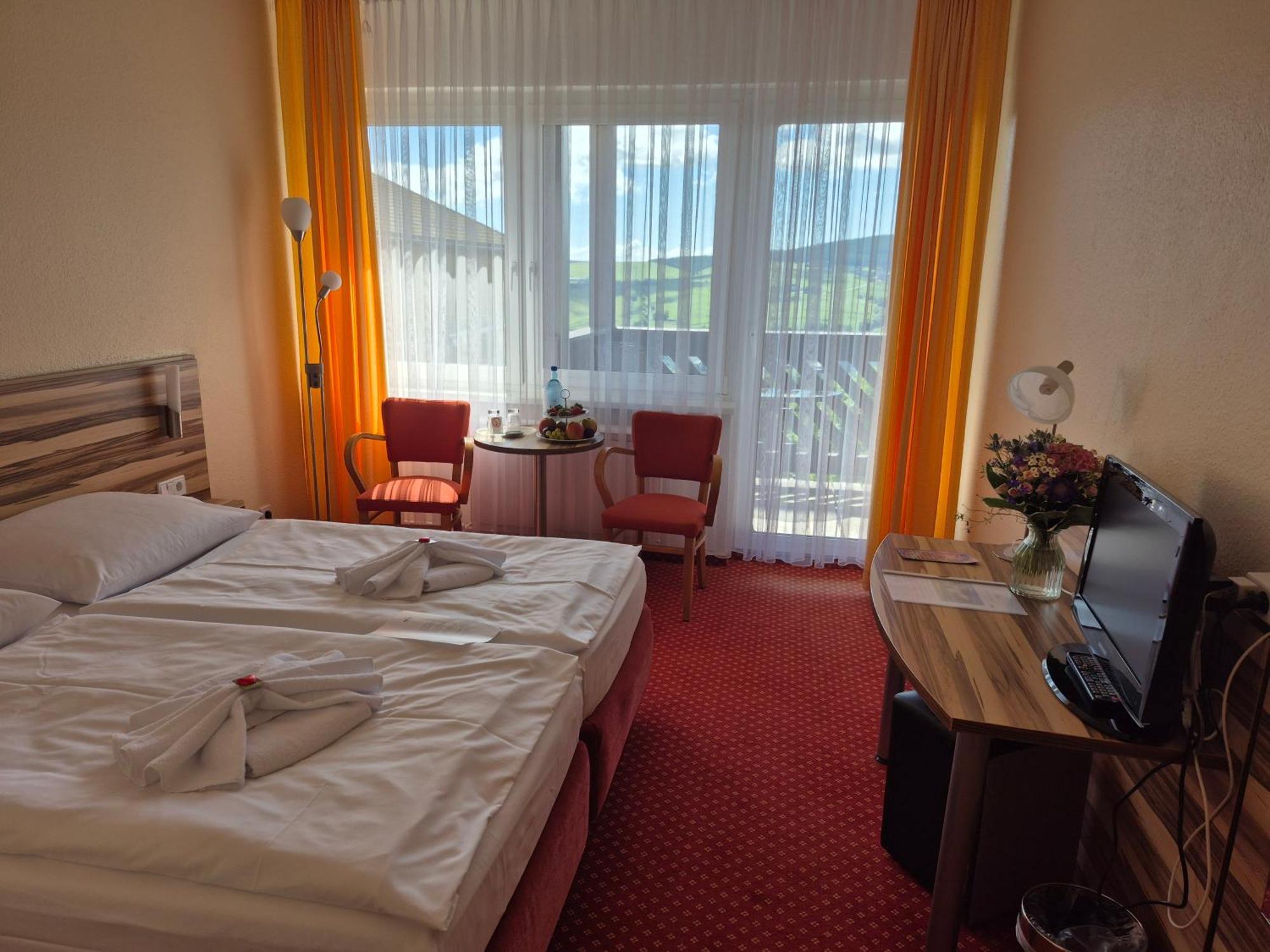 Doppelzimmer mit Balkon