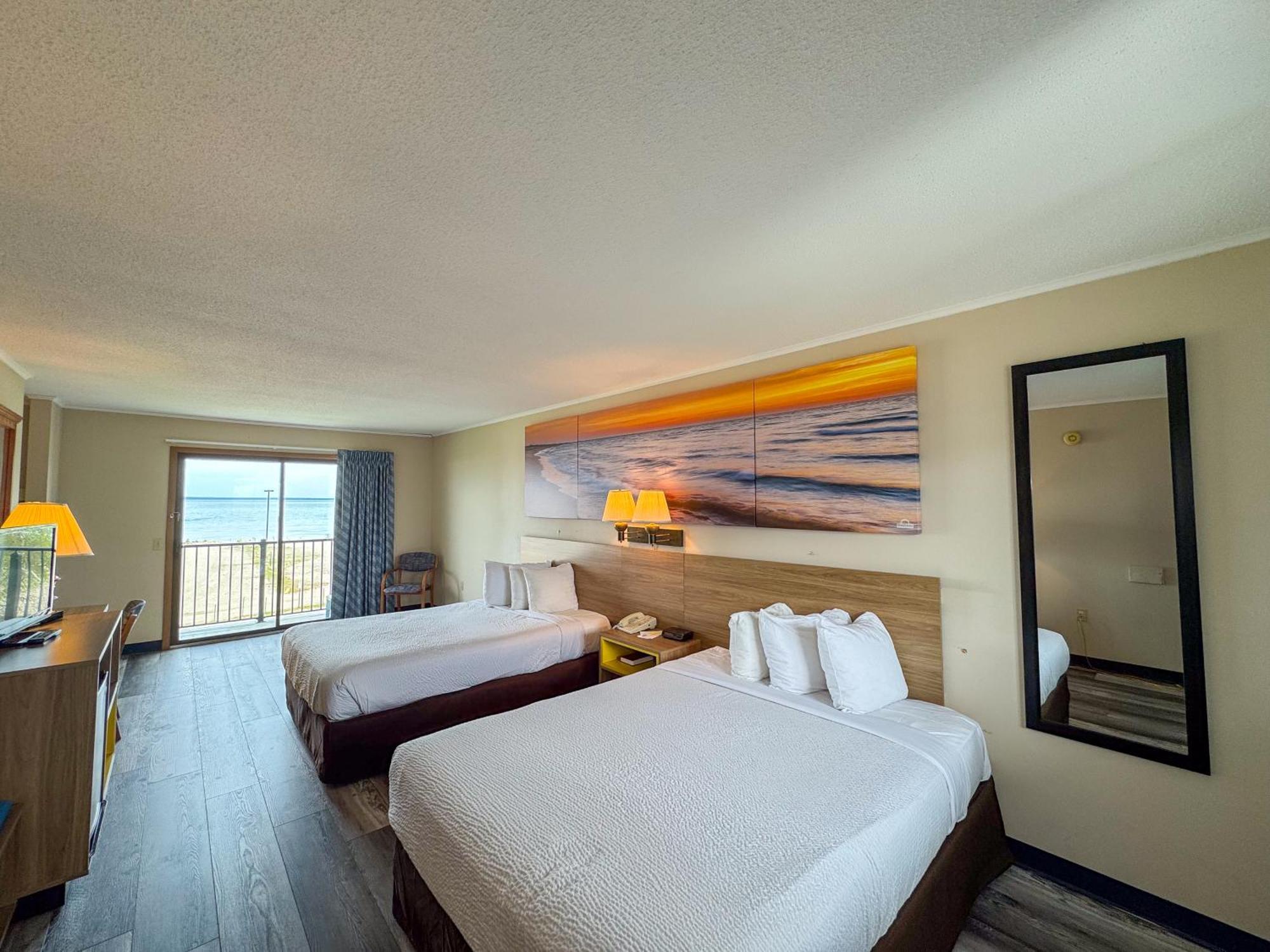 Deluxe Queen Room Two Queen Beds Non-Smoking
