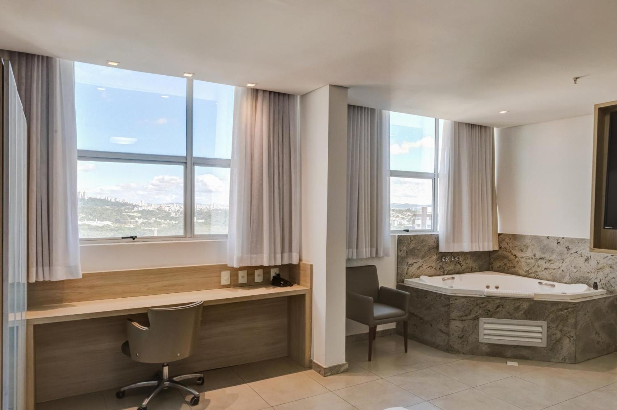 Deluxe Suite Spa Bath,1693299260:JPEG