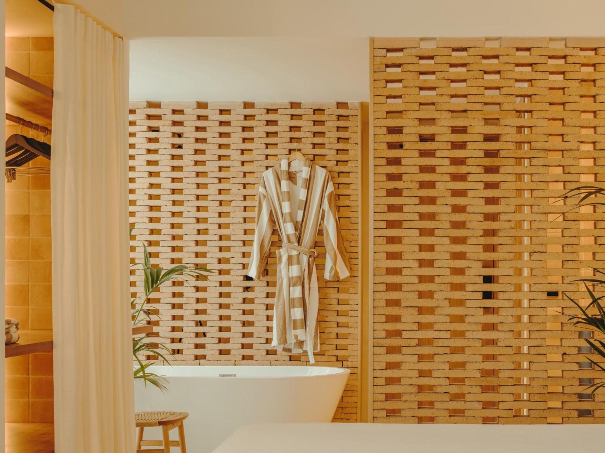 Nomad Junior Suite