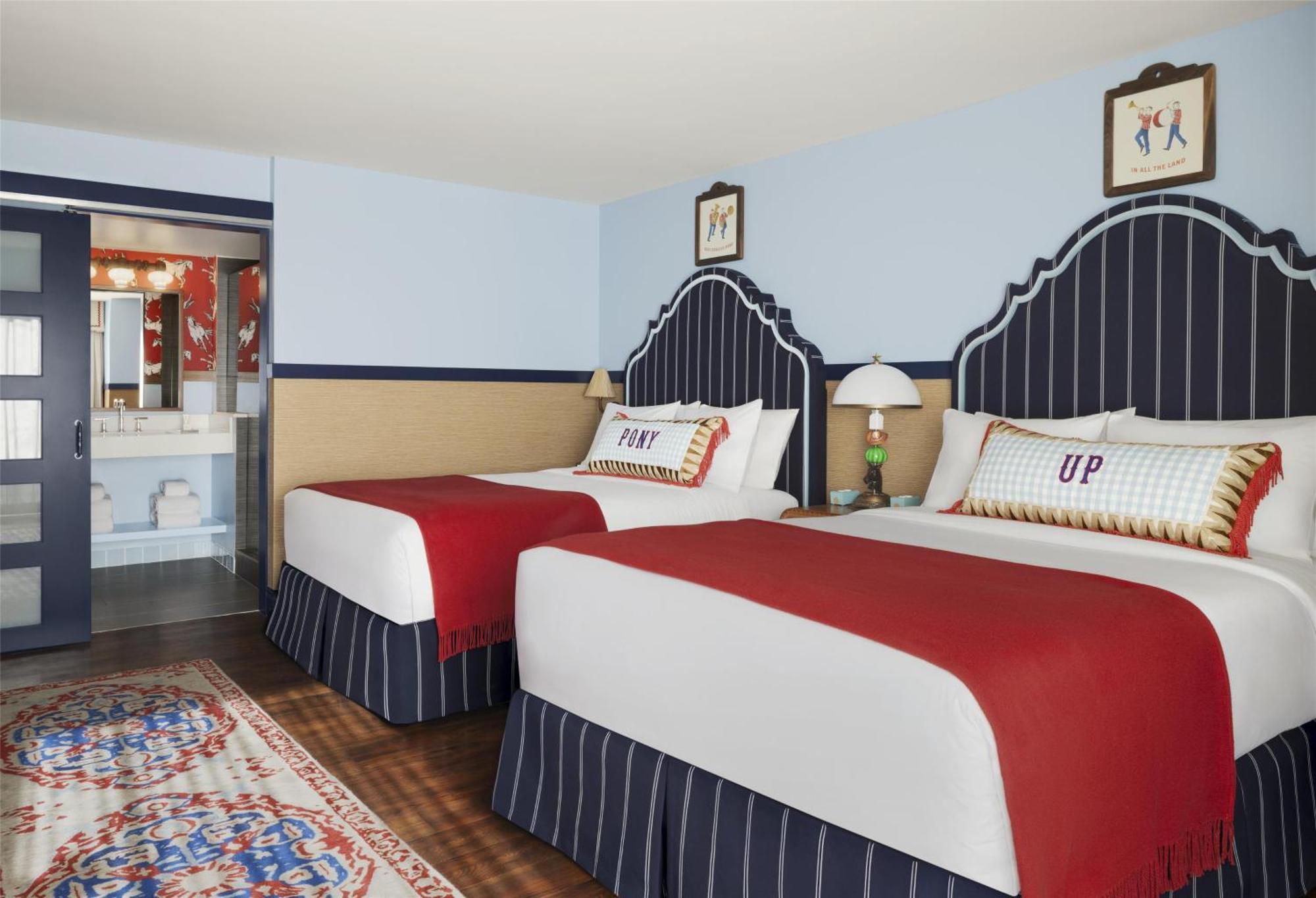 Graduate Queen Room Two Queen Beds