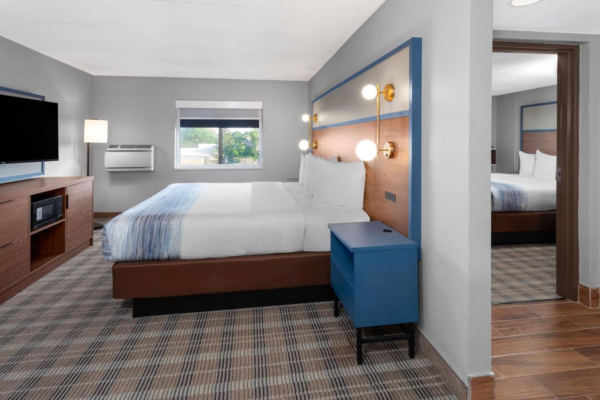 Two-Bedroom Family Suite Jetted Tub Non-Smoking