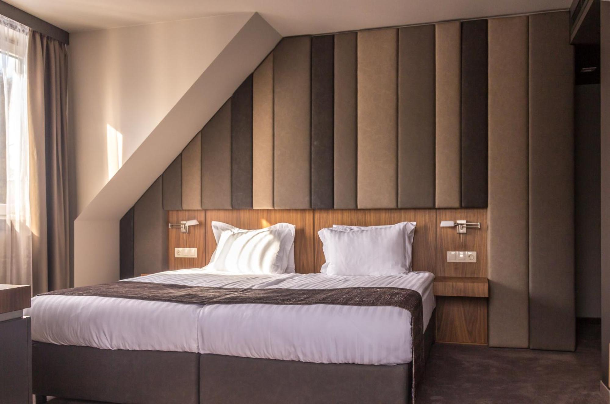 Economy Double Room City View &