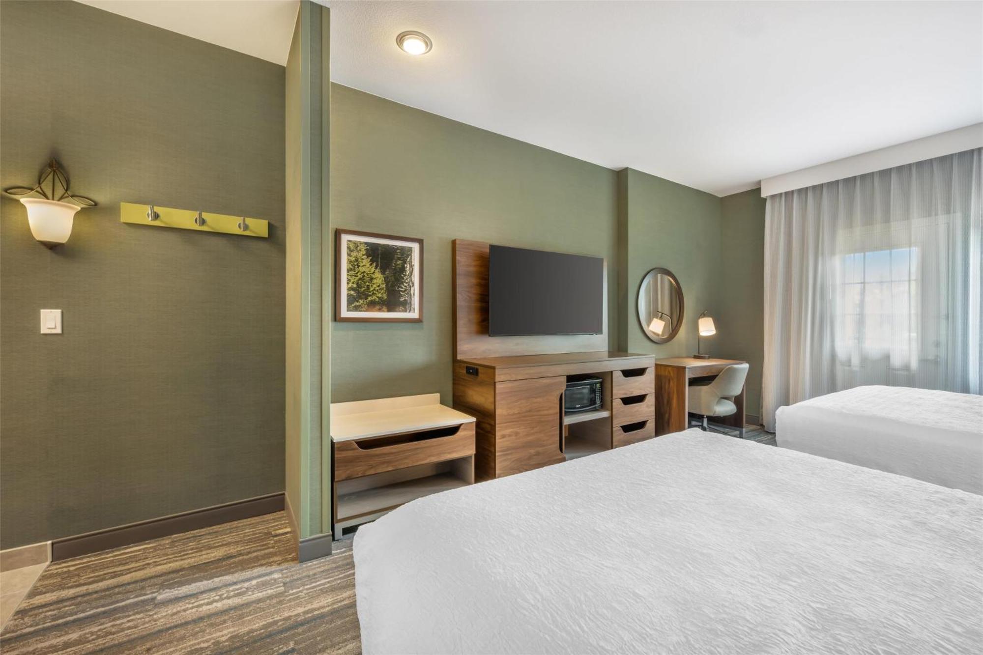Room Two Queen Beds Non-Smoking