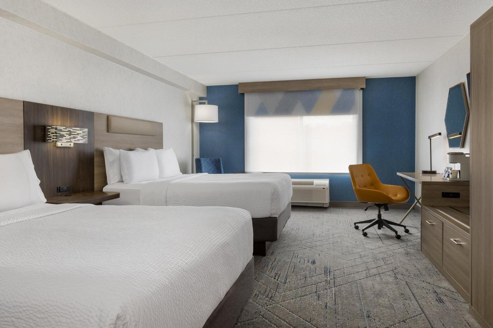 Queen Room Mobility Access or Hearing Accessible