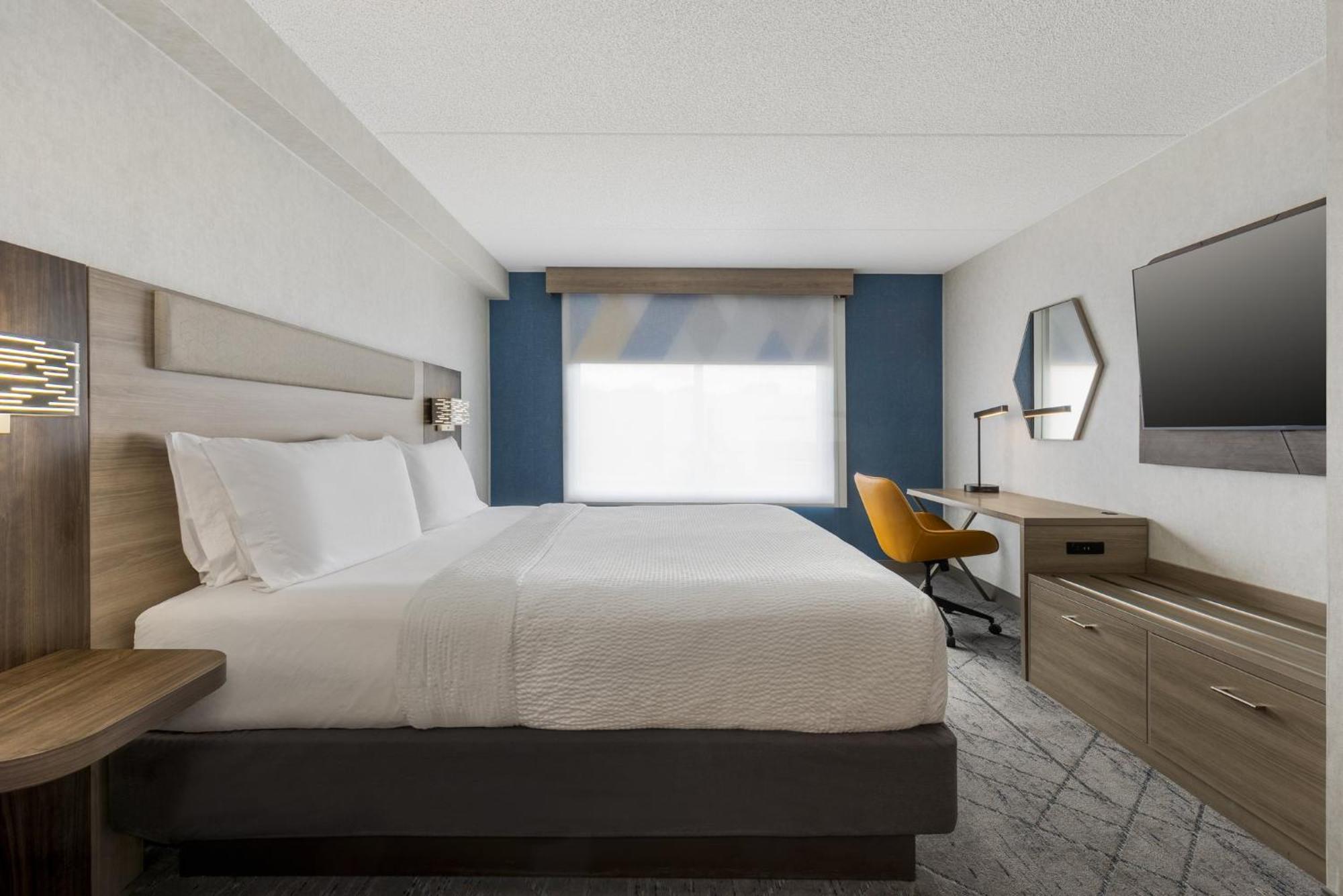 Standard King Room