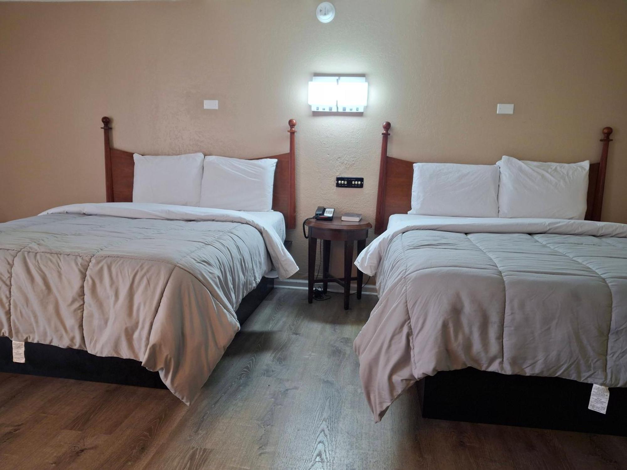 Queen Room Two Queen Beds
