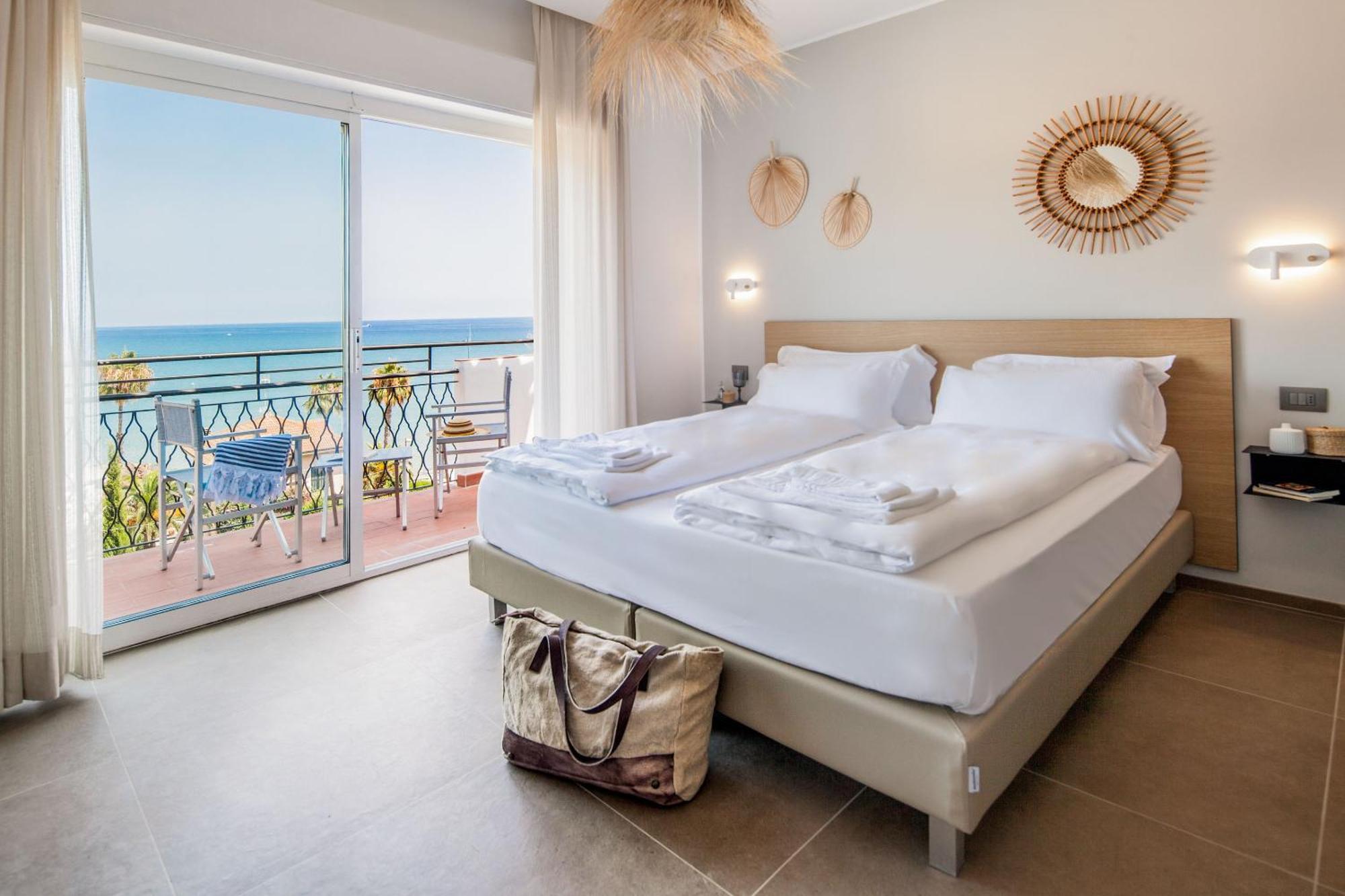 Superior Double Room Balcony Sea View