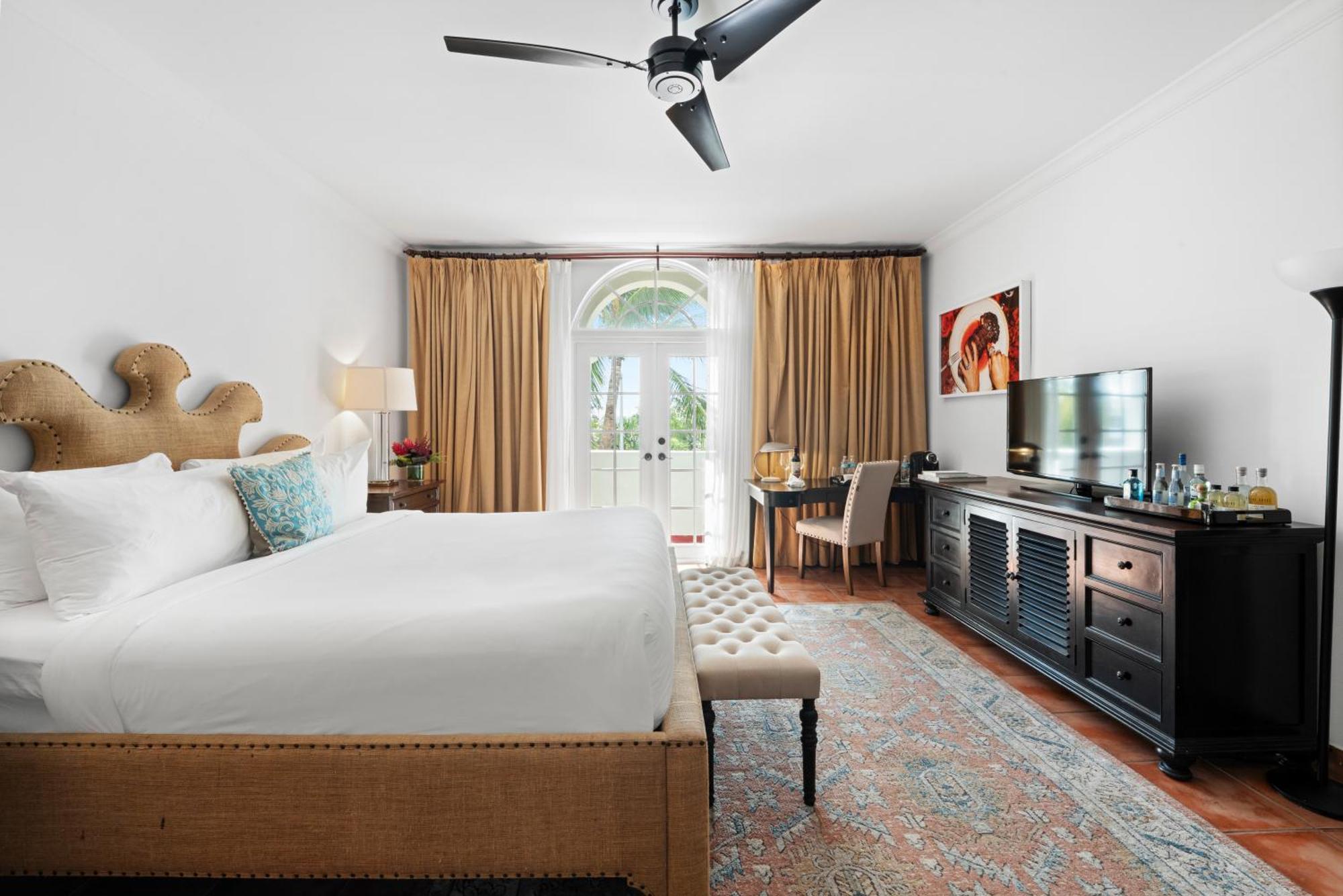 Studio-Suite mit Kingsize-Bett und Aussicht